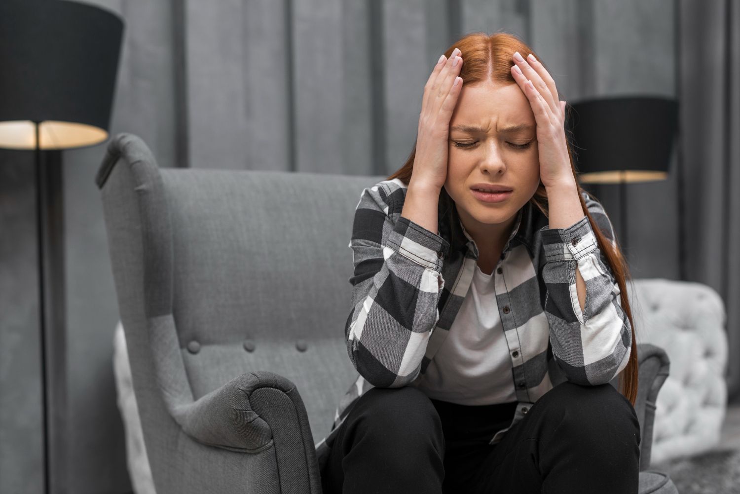 Stresas, nerimas ir bloga nuotaika: simptomai, priežastys, gydymas, prevencija