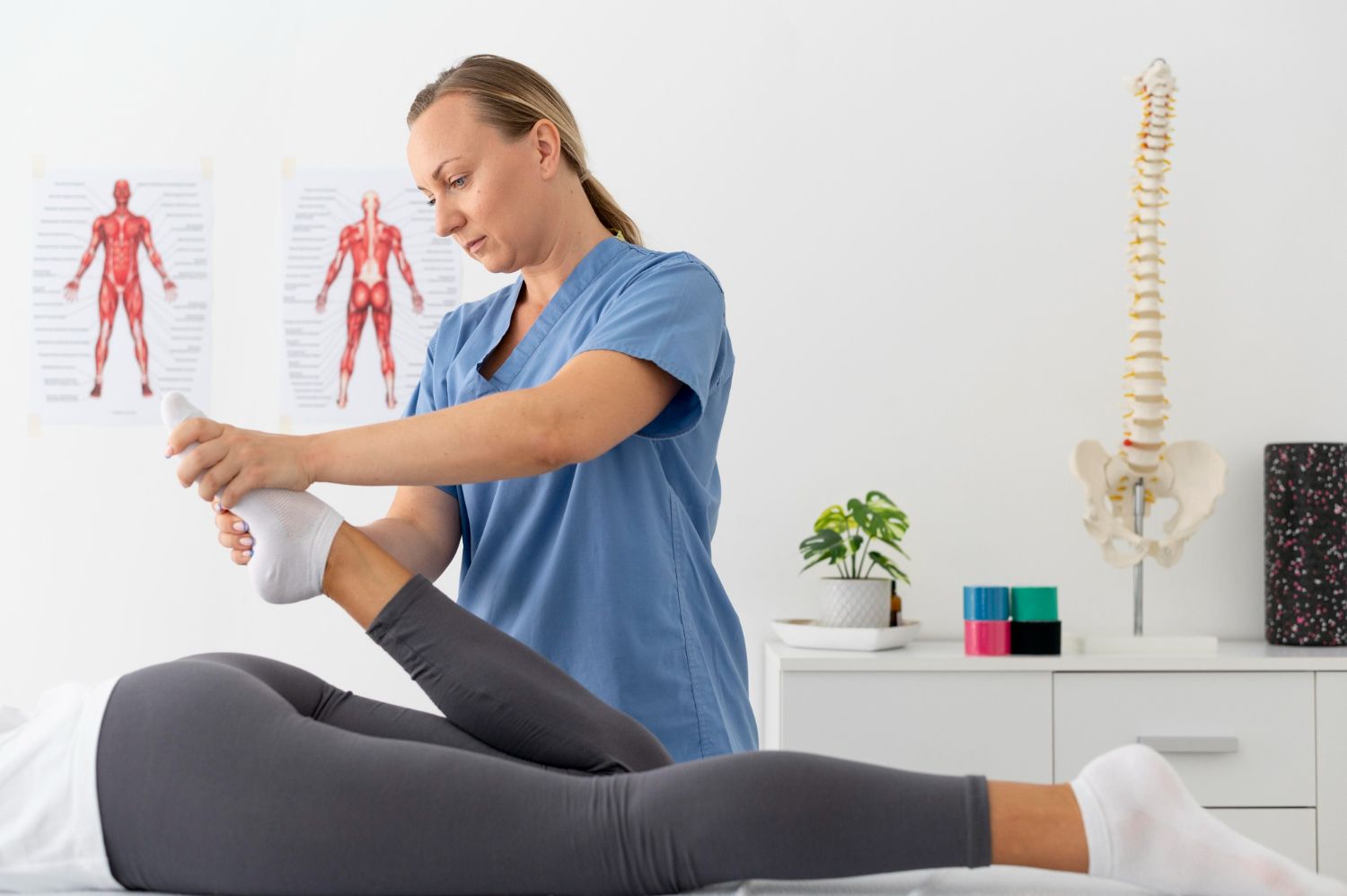 Osteoporozė: Simptomai, priežastys, gydymas, prevencija