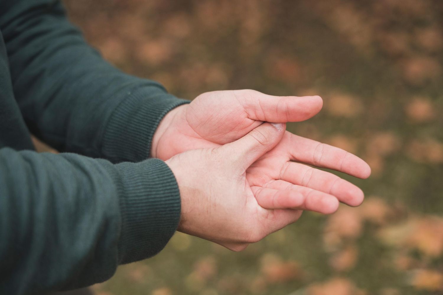 Nykščio osteoartritas: Simptomai, priežastys, gydymas, prevencija