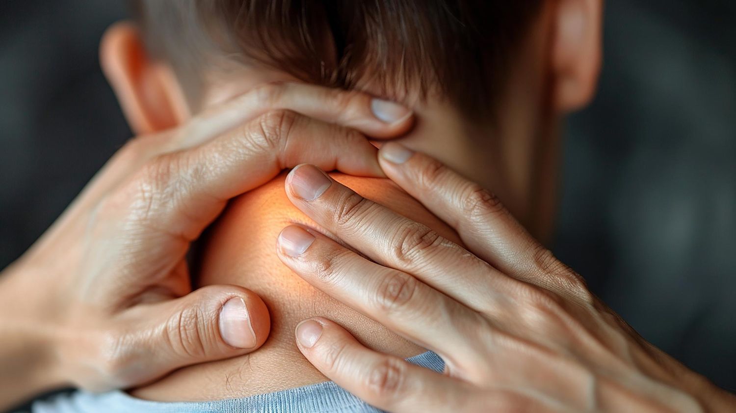 Subakromialinio skausmo sindromas: Simptomai, priežastys, gydymas, prevencija