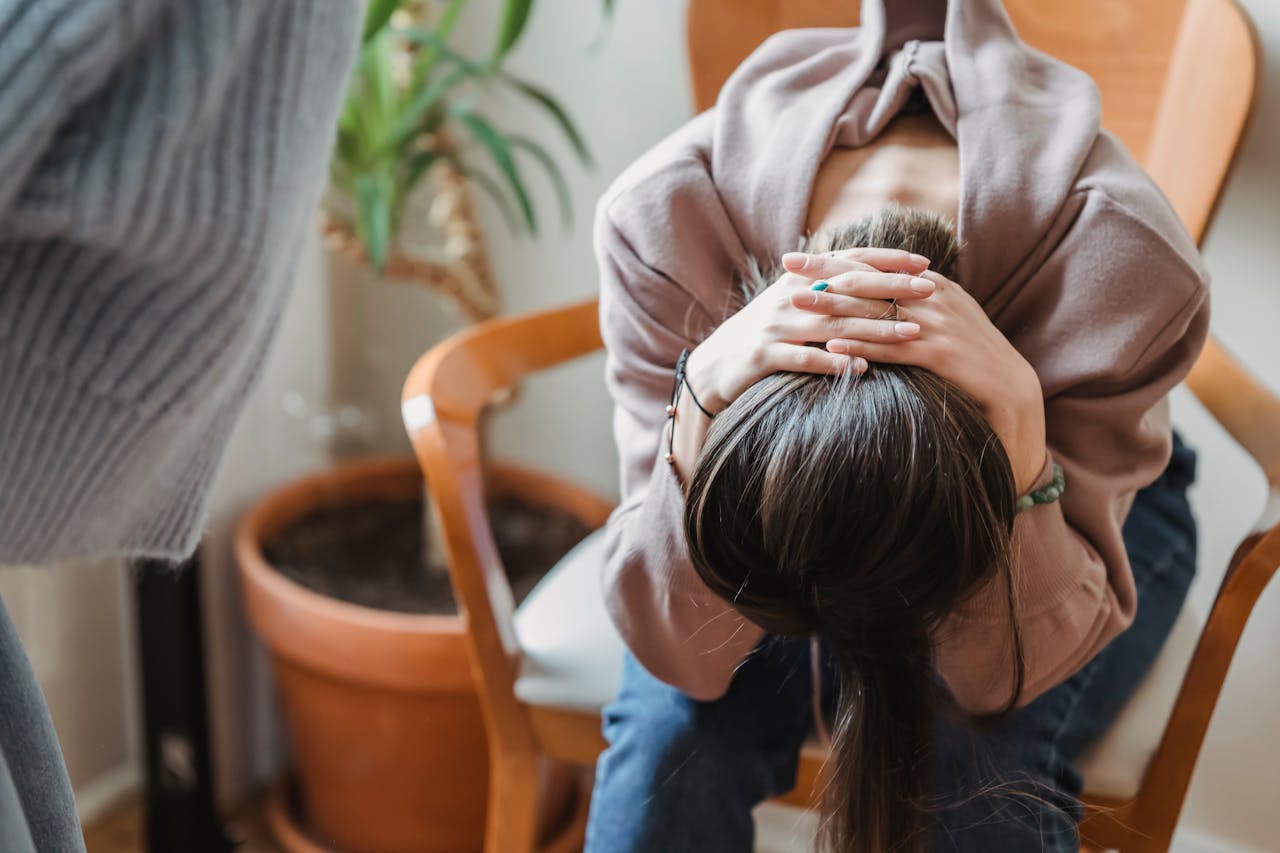 Spengimas ausyse: Simptomai, priežastys, gydymas, prevencija