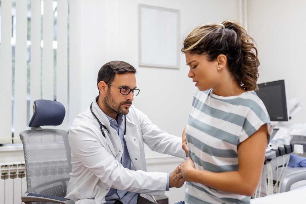 Cholangitas: Simptomai, priežastys, gydymas, prevencija