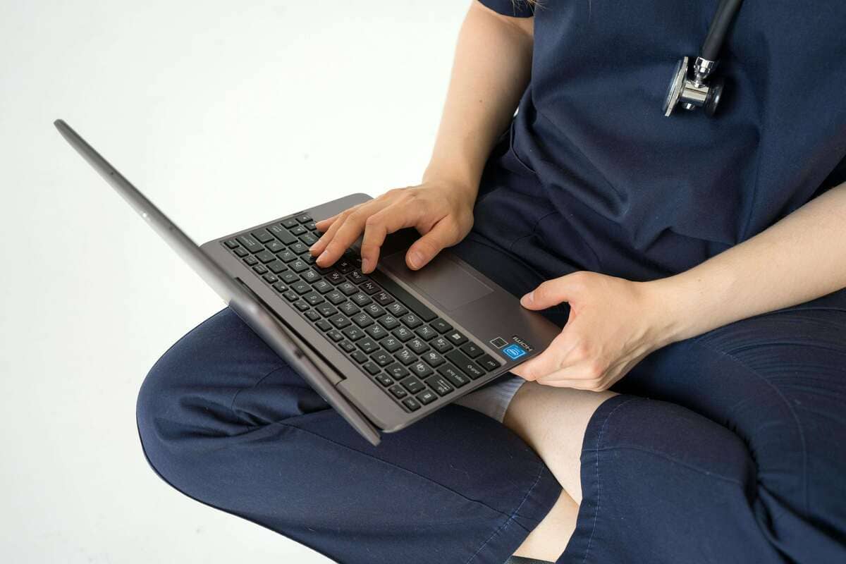 Kodėl verta rinktis draudimą, kuris apima telemedicinos paslaugas?