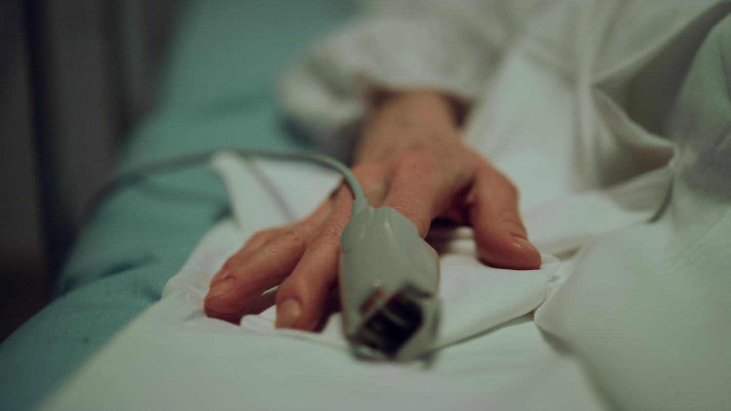Koma: simptomai, priežastys, gydymas, prevencija