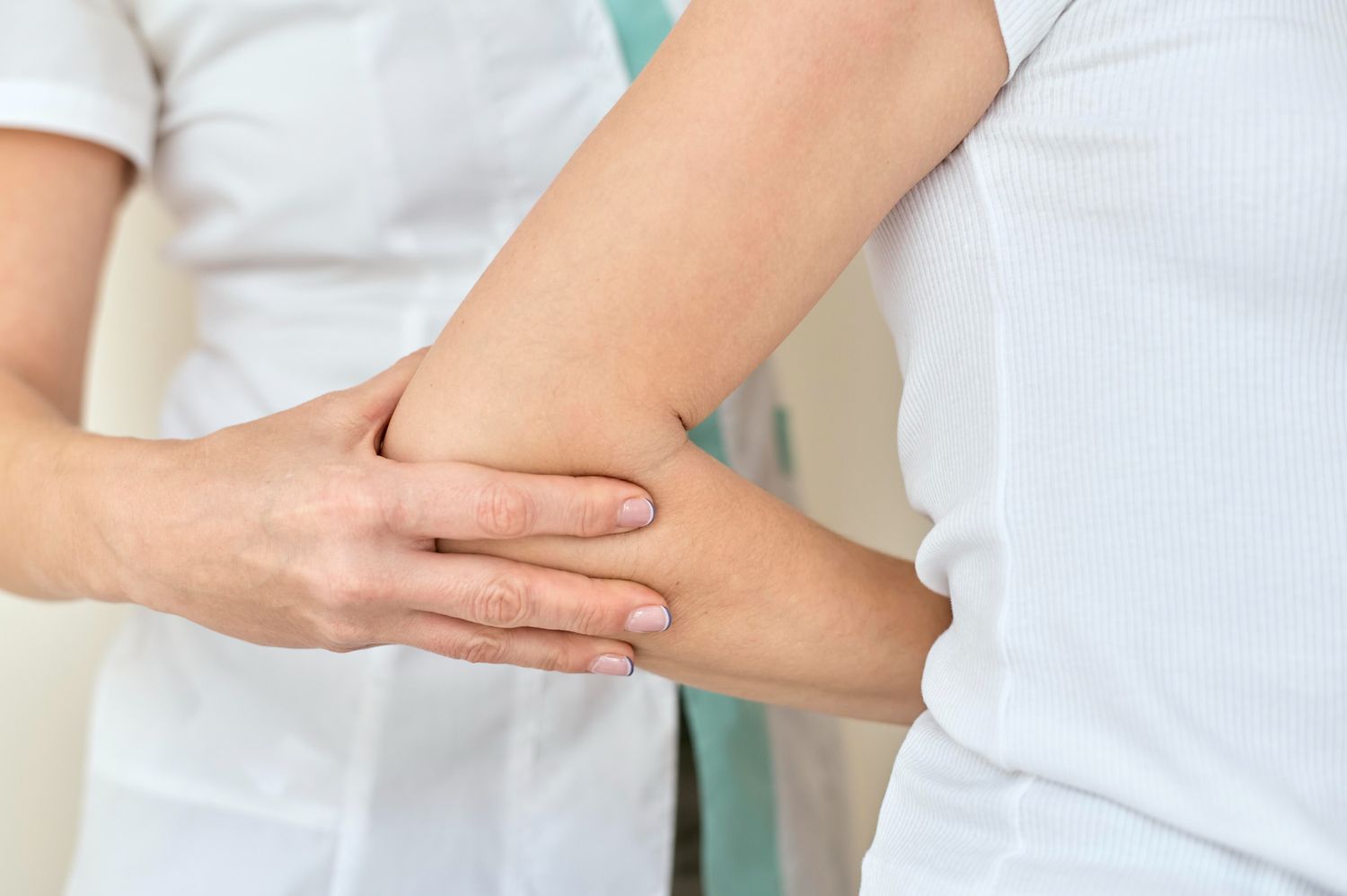 Reumatinė polimialgija: simptomai, priežastys, gydymas, prevencija