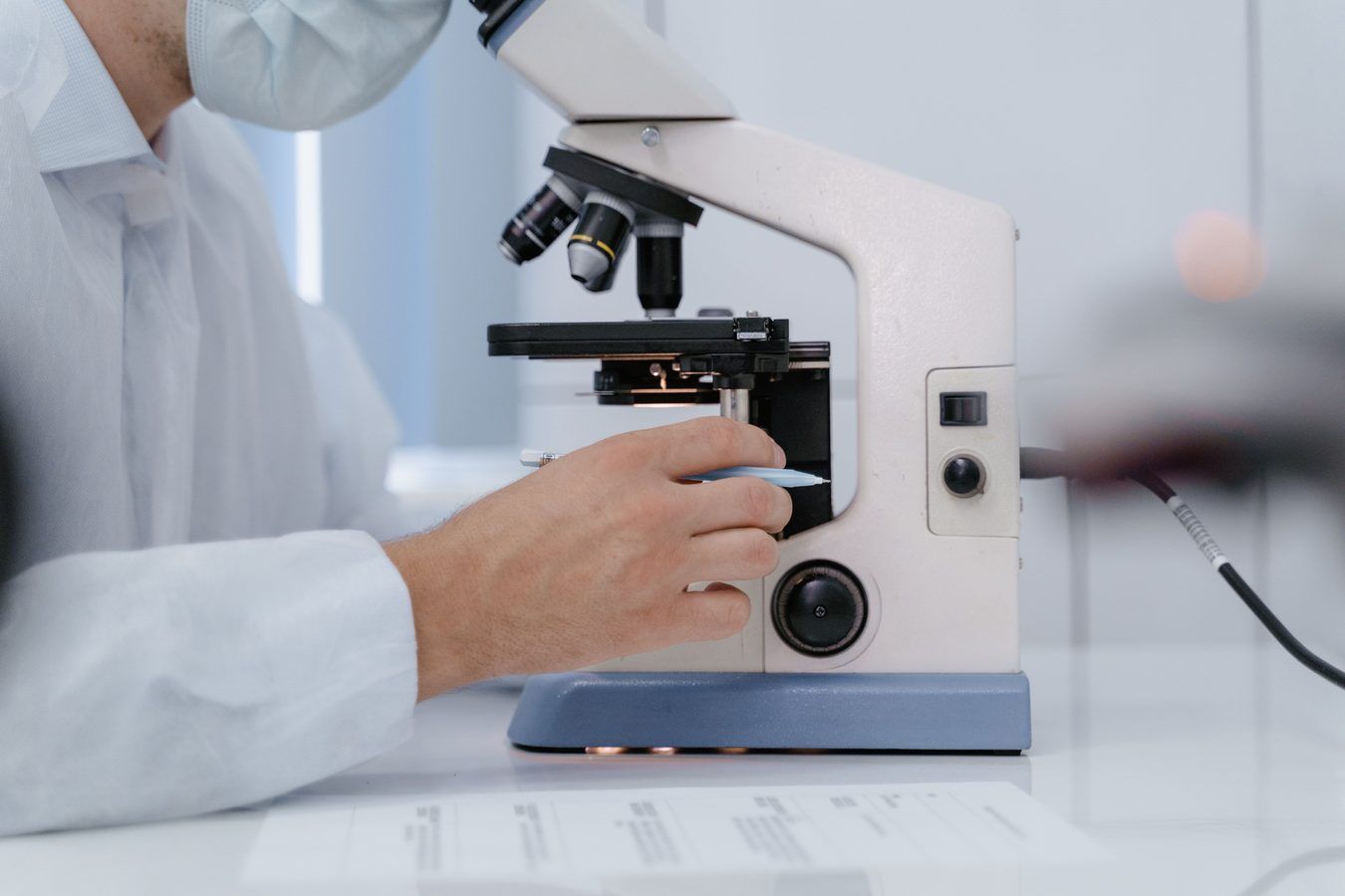 UCR tyrėjai sieja Alzheimerio ligą su dviejų baltymų sąveika