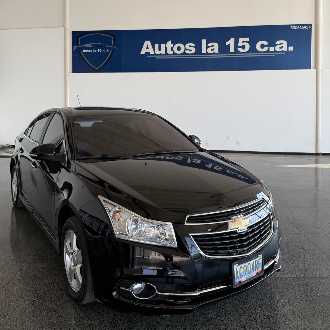 Chevrolet Cruze 2015, vehículo disponible en Autos La 15