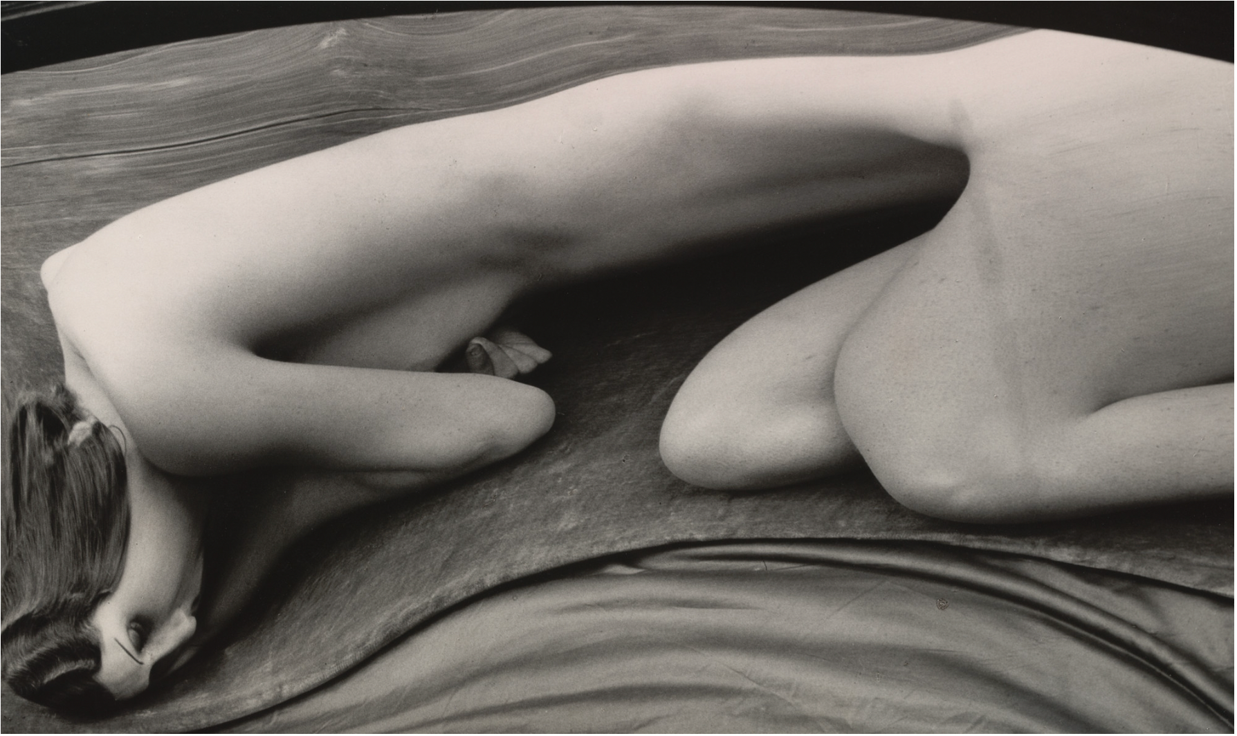 André Kertész, "Distortion #126", 19.33. The Museum of Modern Art.
