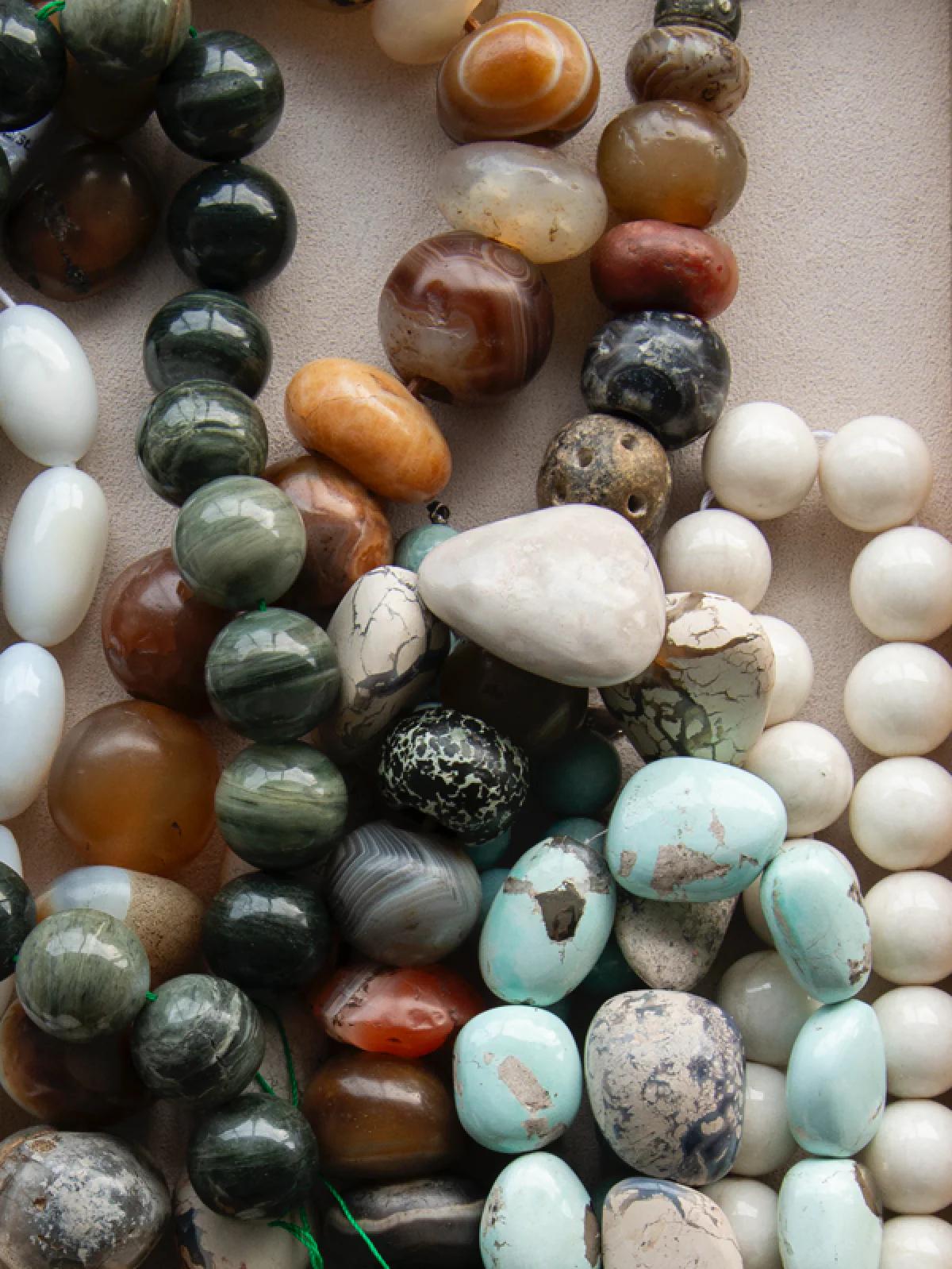 Chasing Stones : Tucson Gem Show
