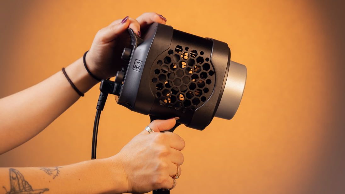 Efficient and Compact Studio Form