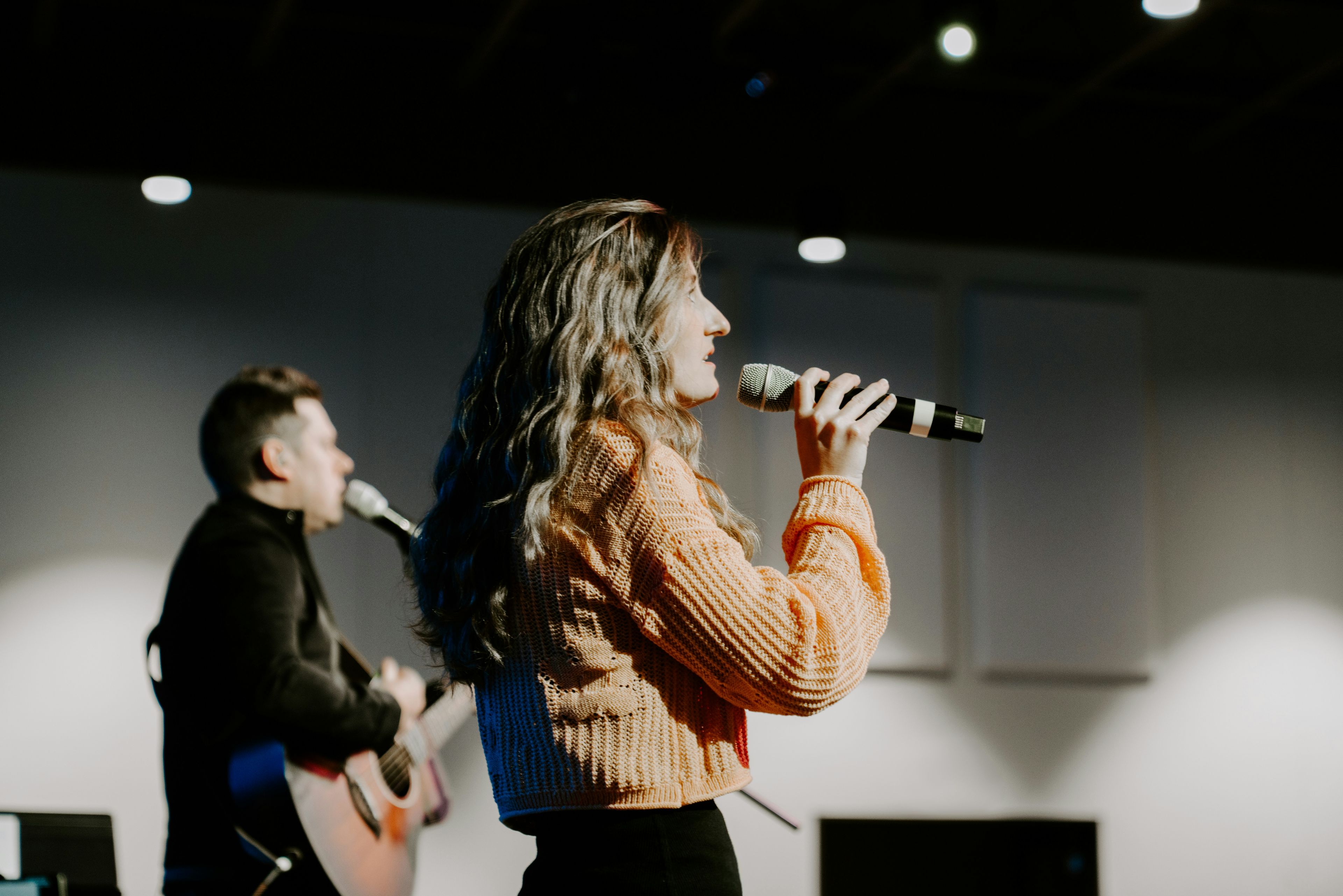 Myr Singer-Songwriter Night brings an intimate music vibe to the Valley