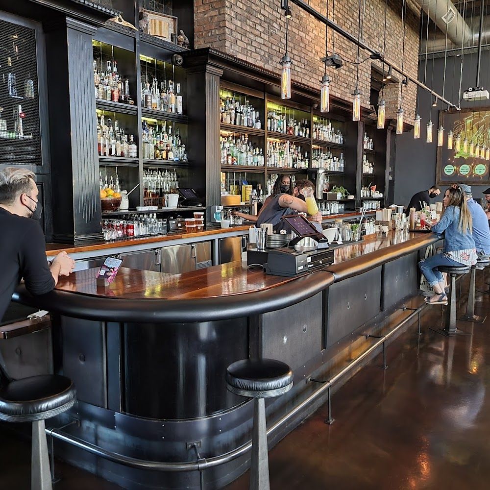 Bitter & Twisted Cocktail Parlour