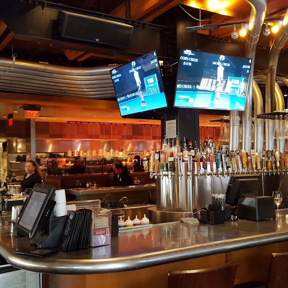 Yard House