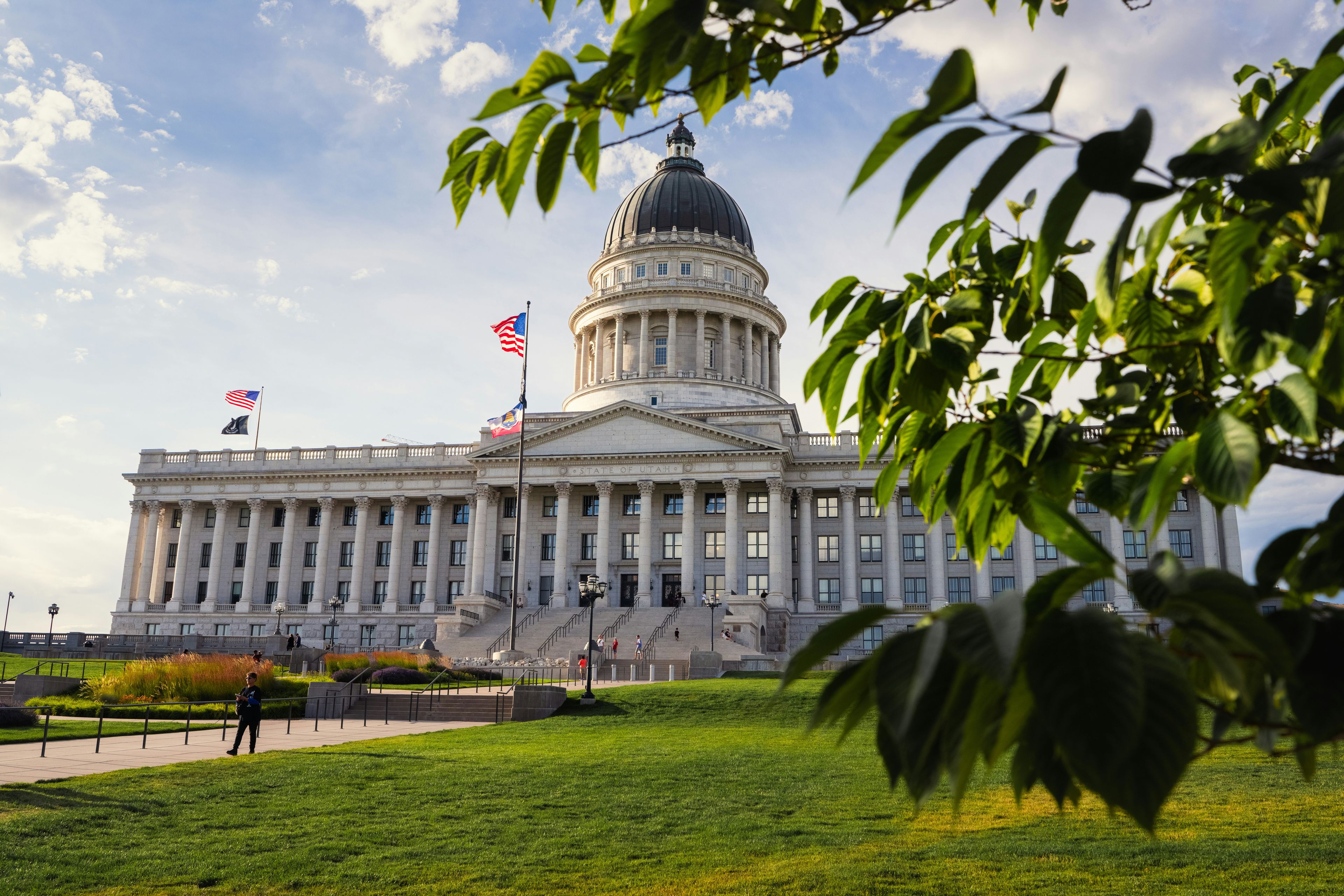 Senate Delays Hemp Ban, Giving Lawmakers More Time to Set THC Rules