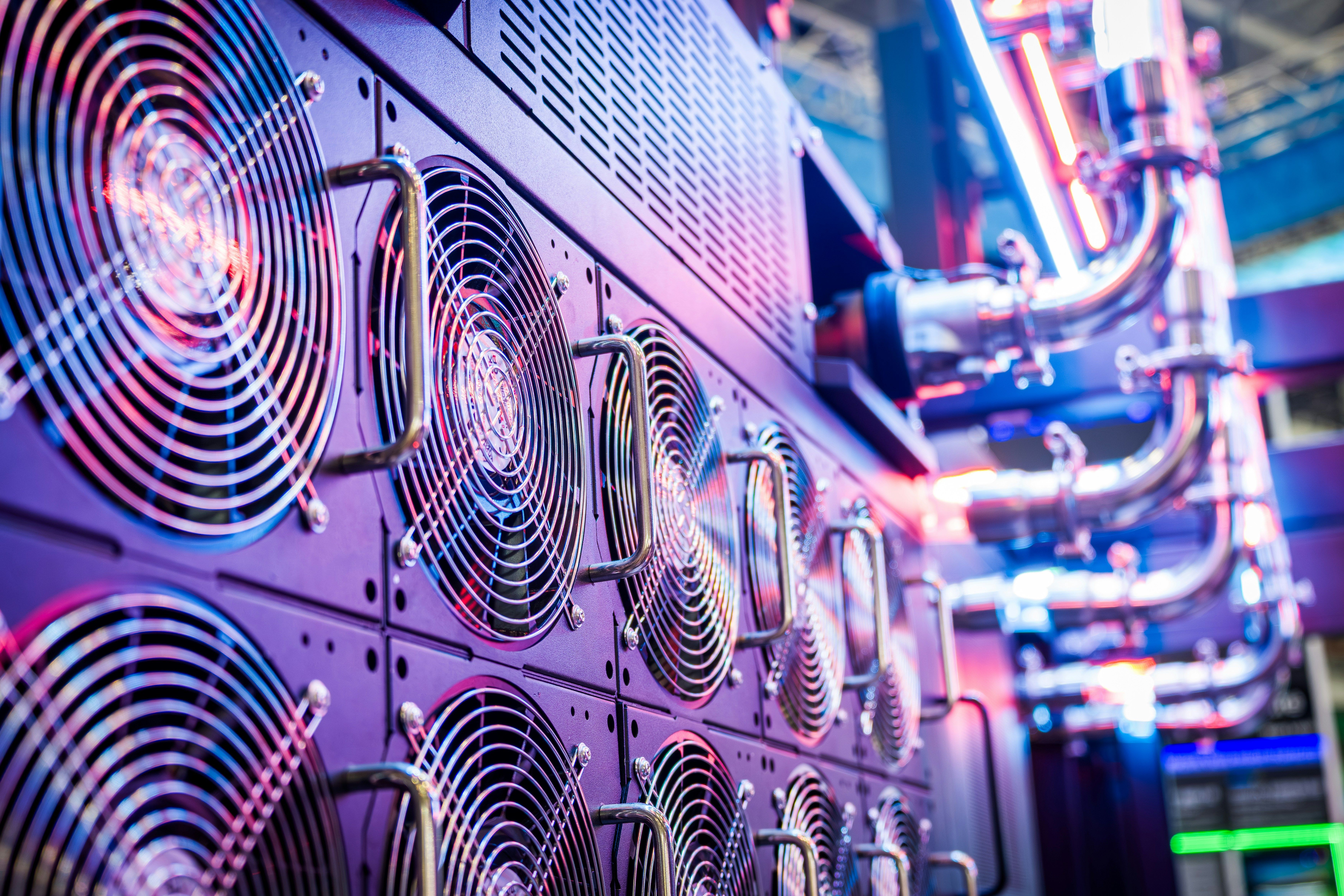 Gilbert weighs tougher rules for data center development
