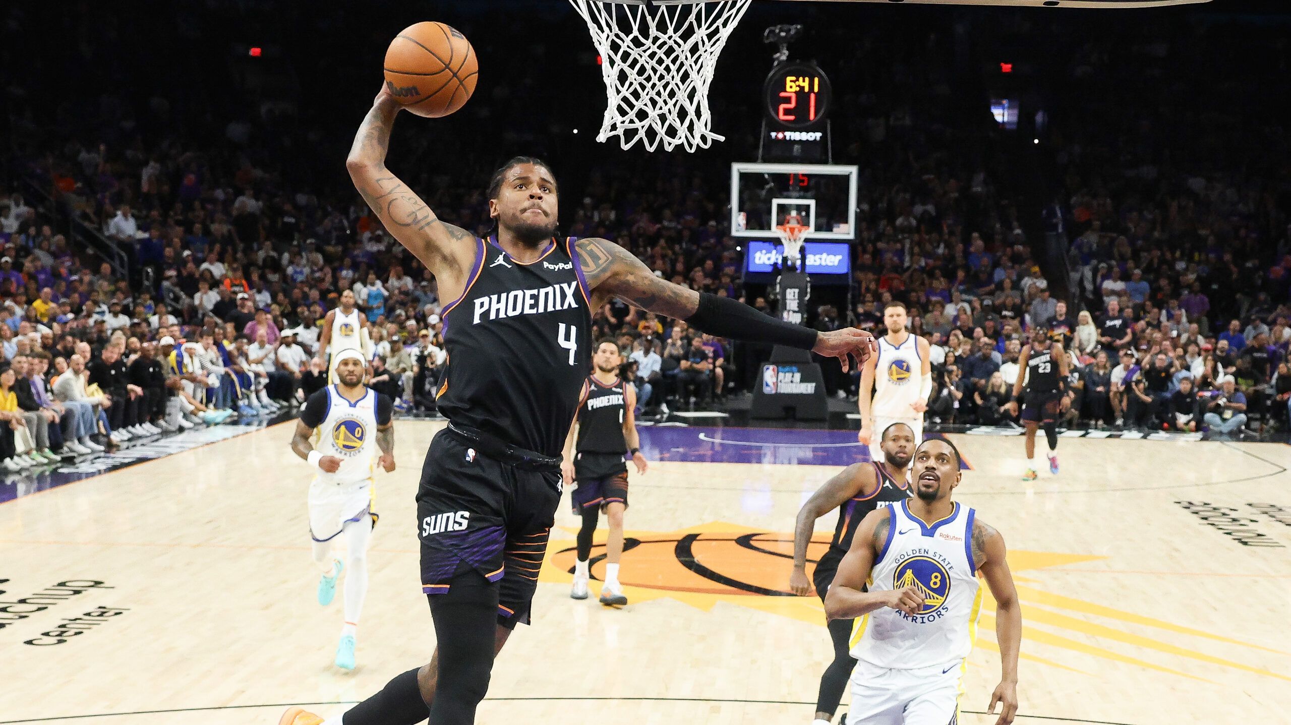 Suns Shine Bright: Green’s Leadership Secures Play-In Win Over Warriors