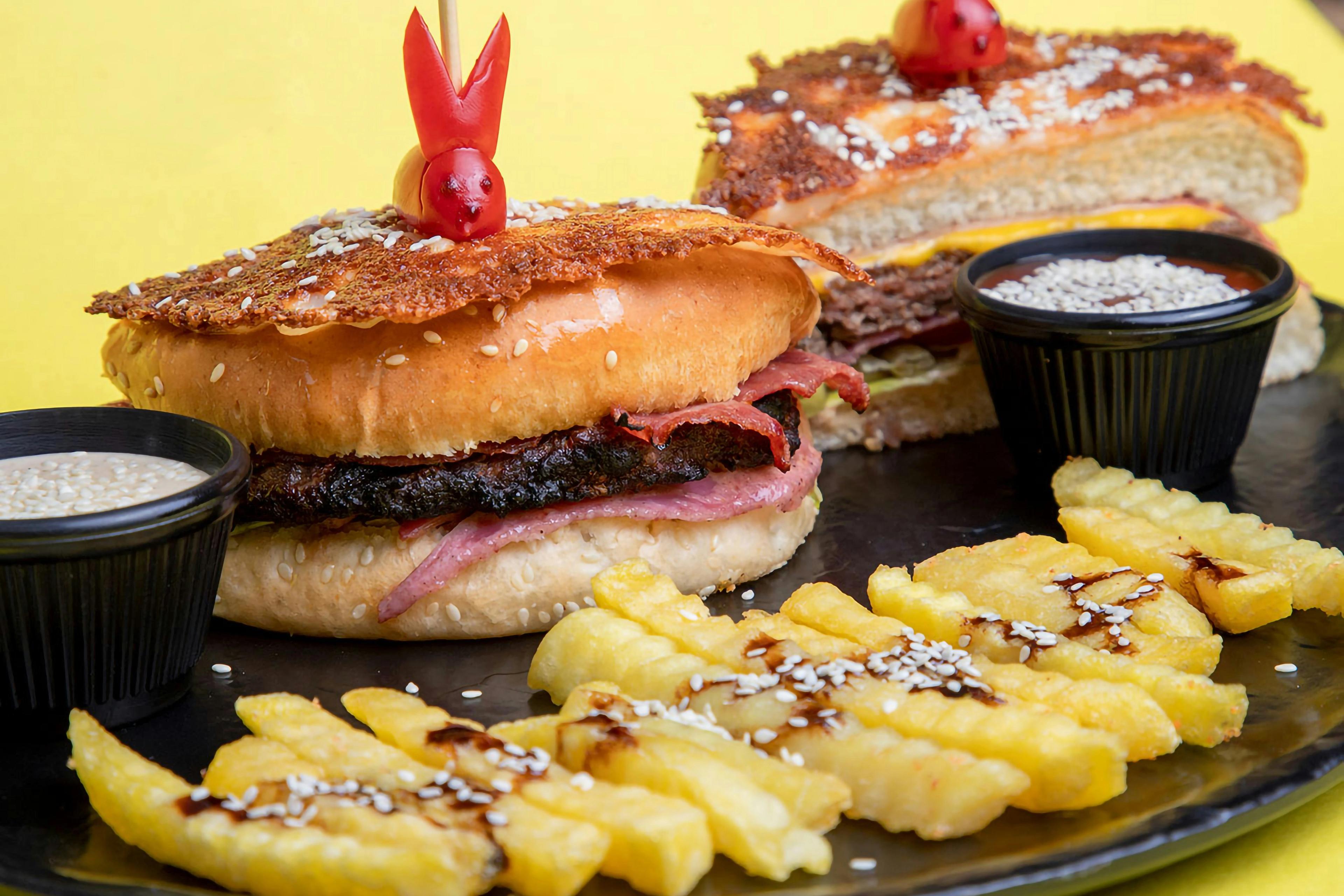 La Hamburguesa’s Phoenix leap from truck to brick-and-mortar