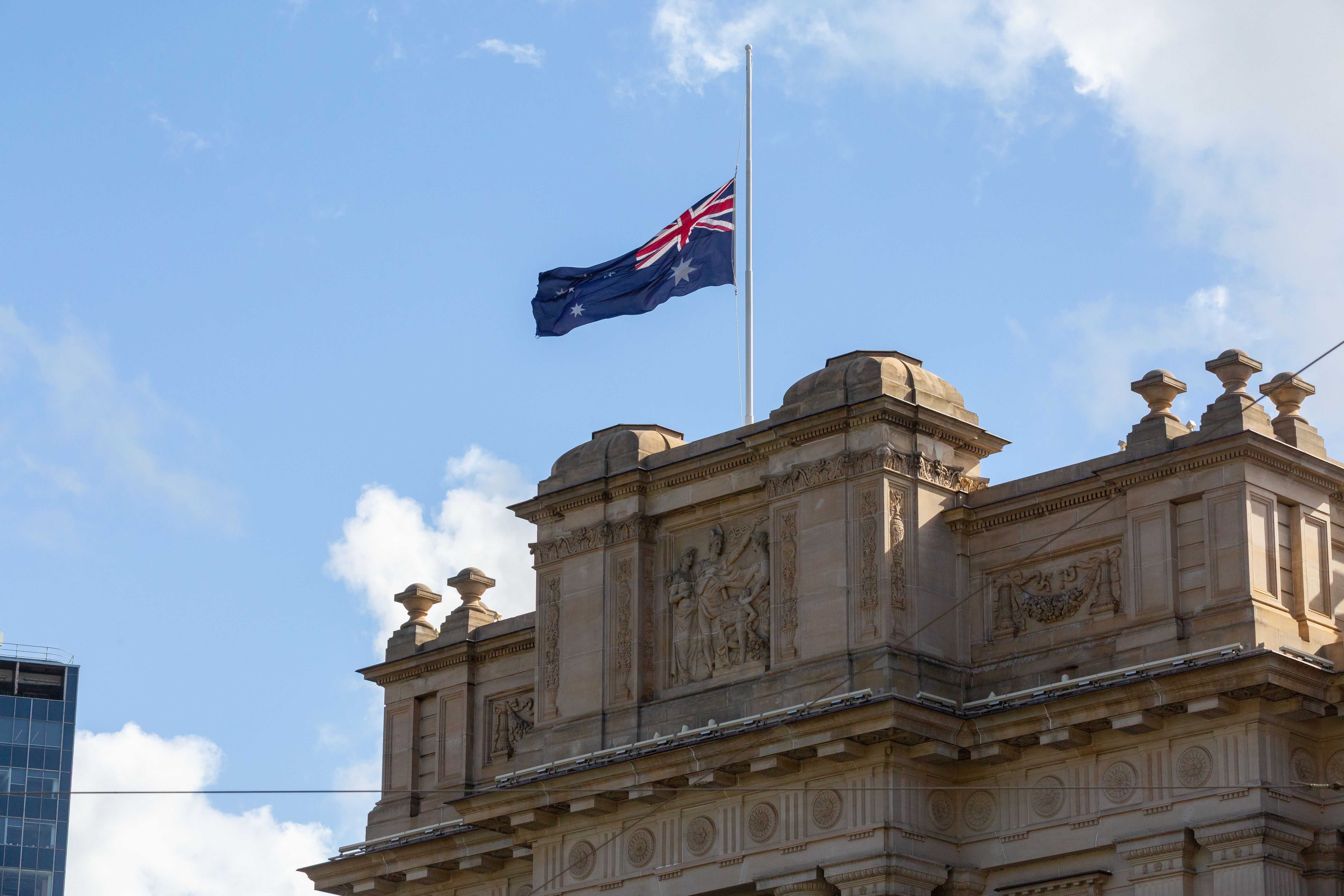 Australia Breaks Ranks Among Peers as Its Central Bank Raises