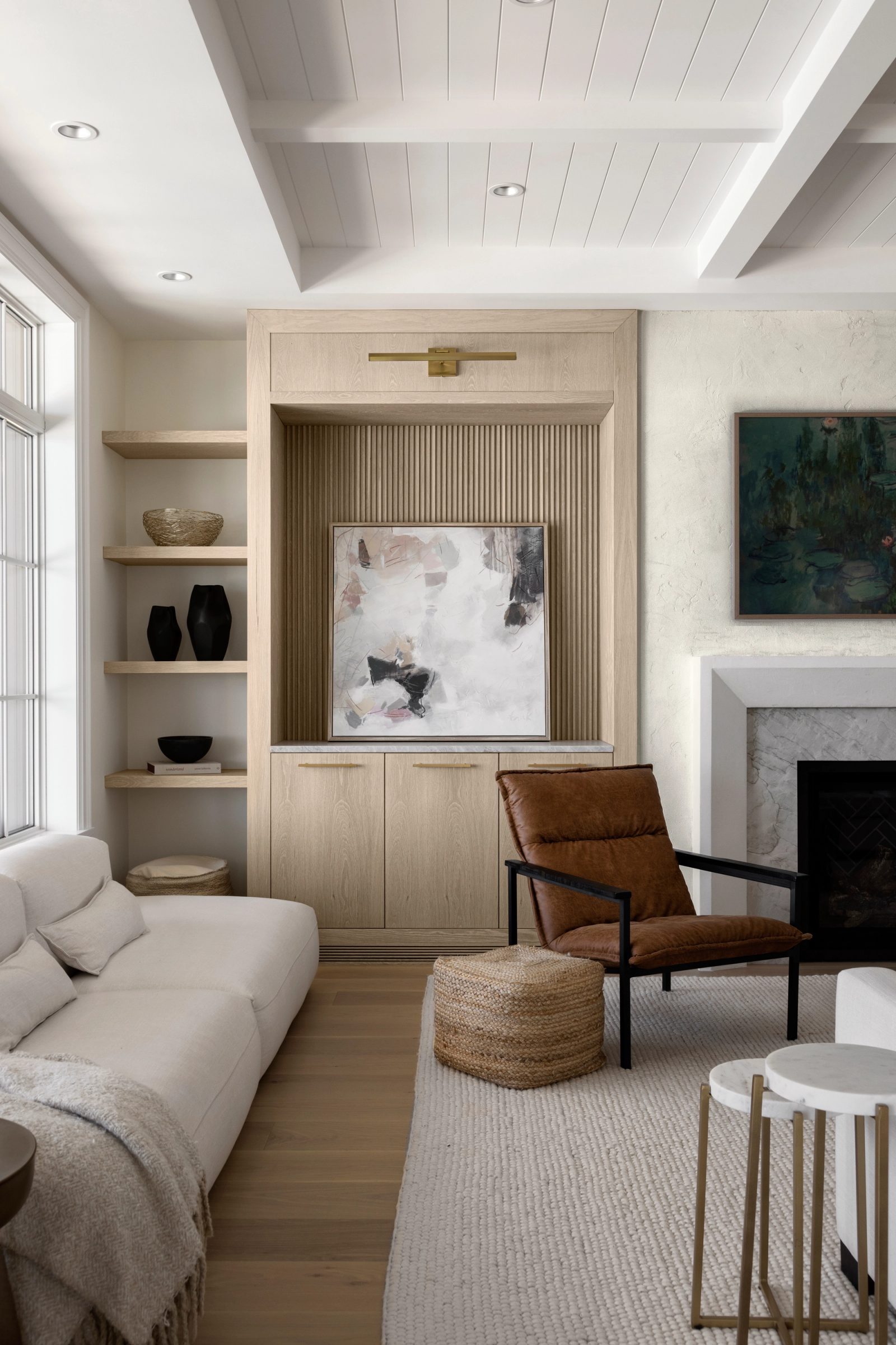 Living room millwork close