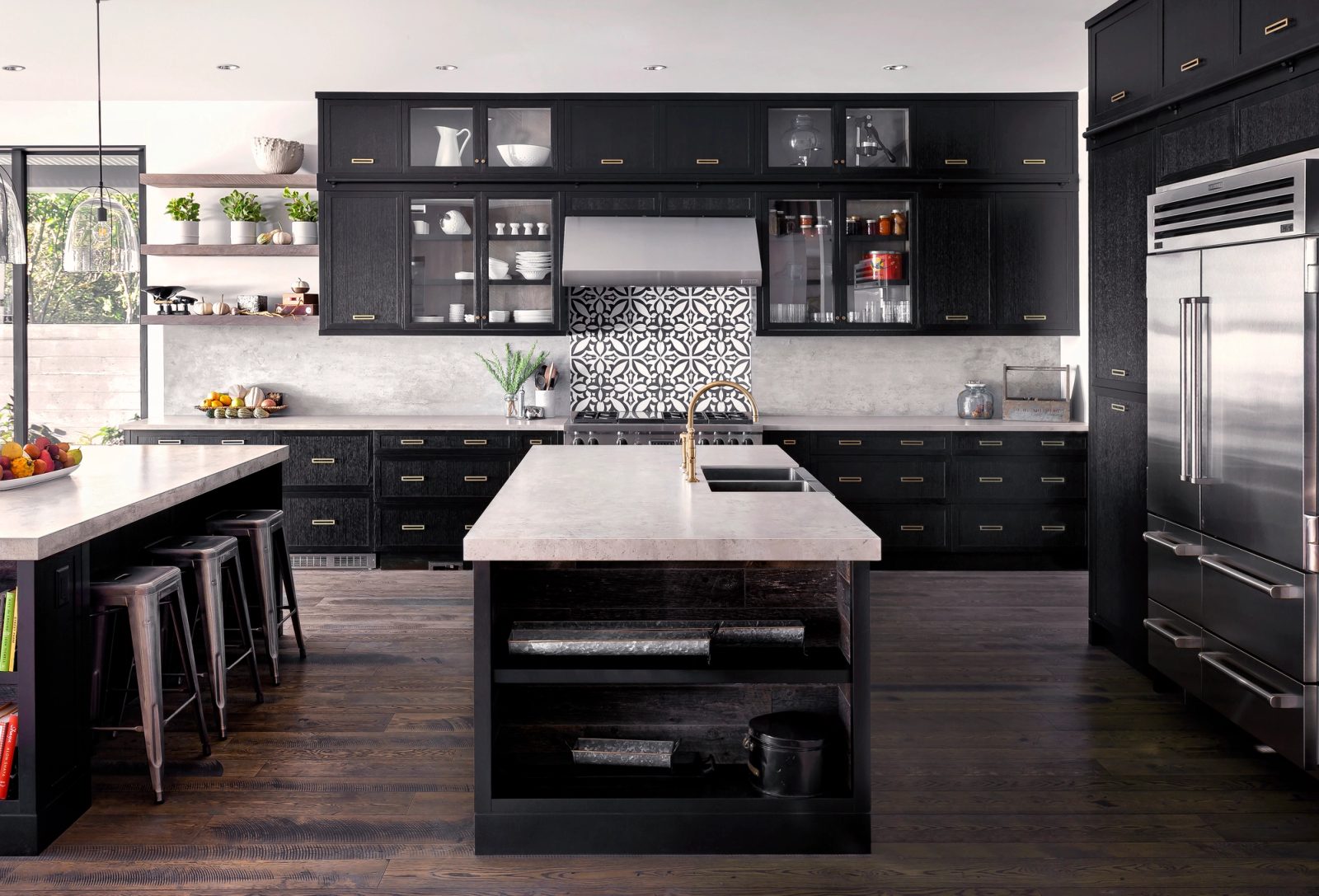 The black kitchen