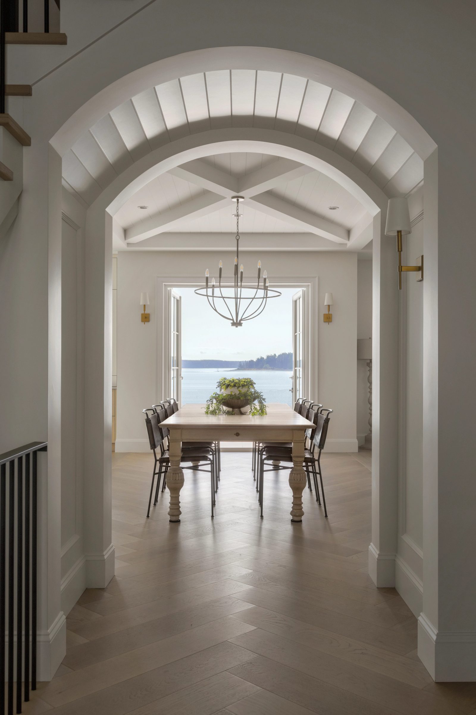 dining arch through to the water