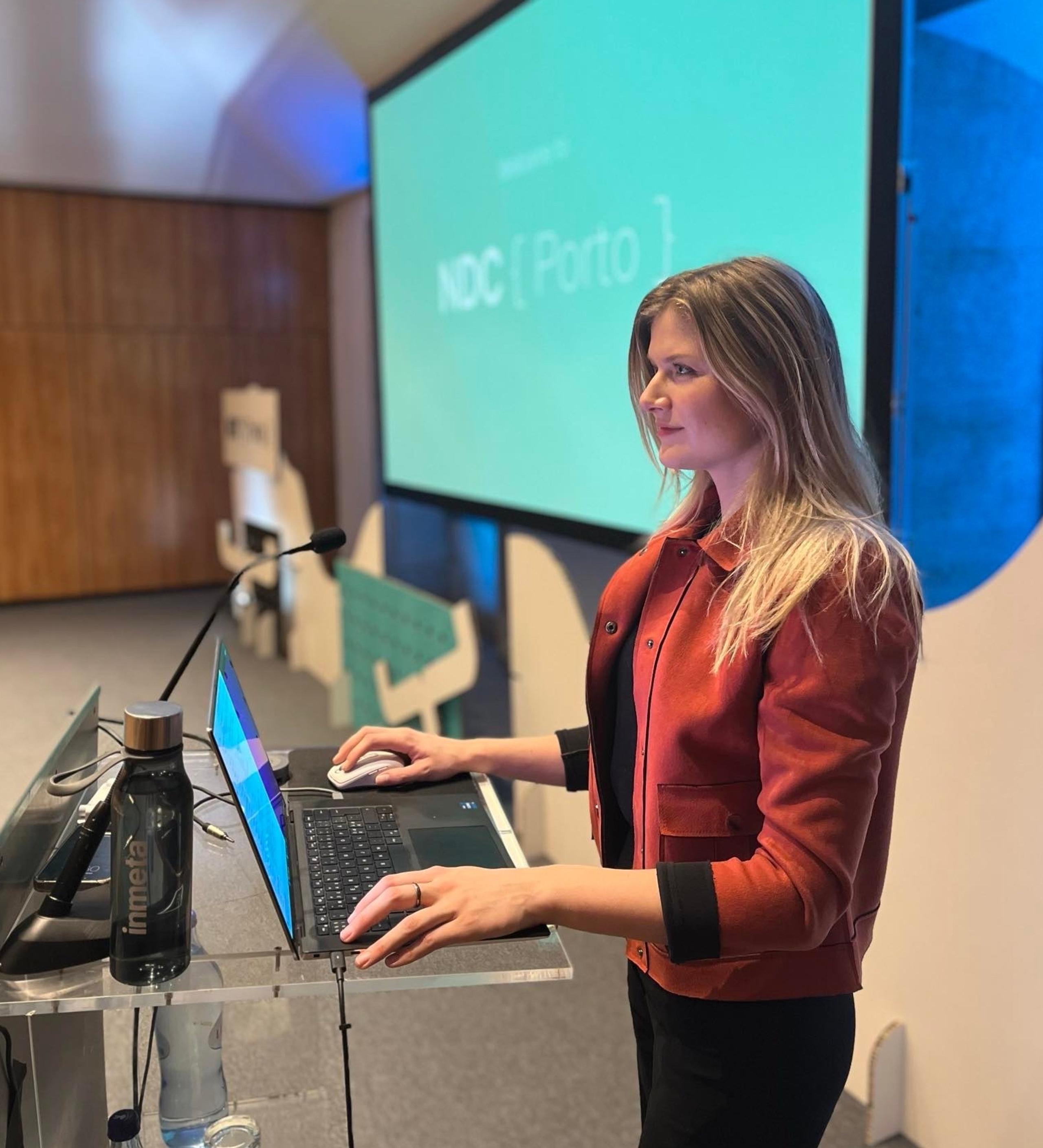Aurora Lid Walberg presenterer på NDC i Porto