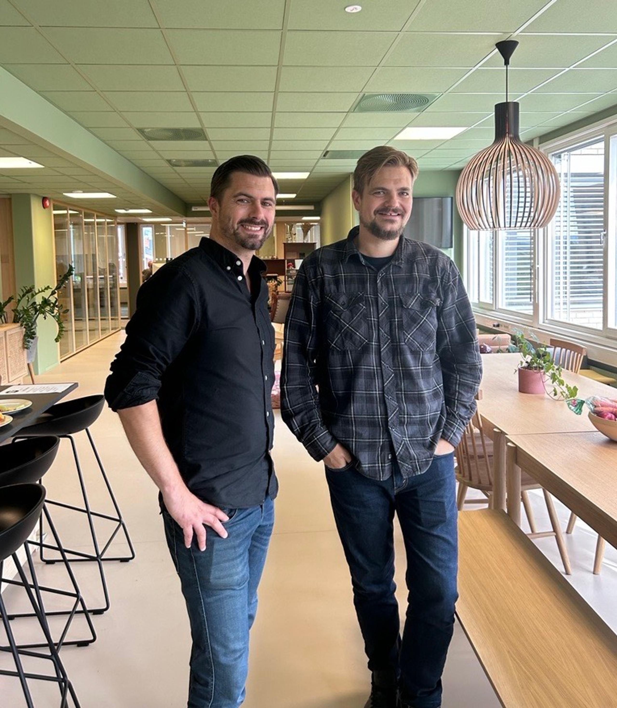 Martin Sæta og Fredrik Skarderud på Inmeta Hamar kontoret