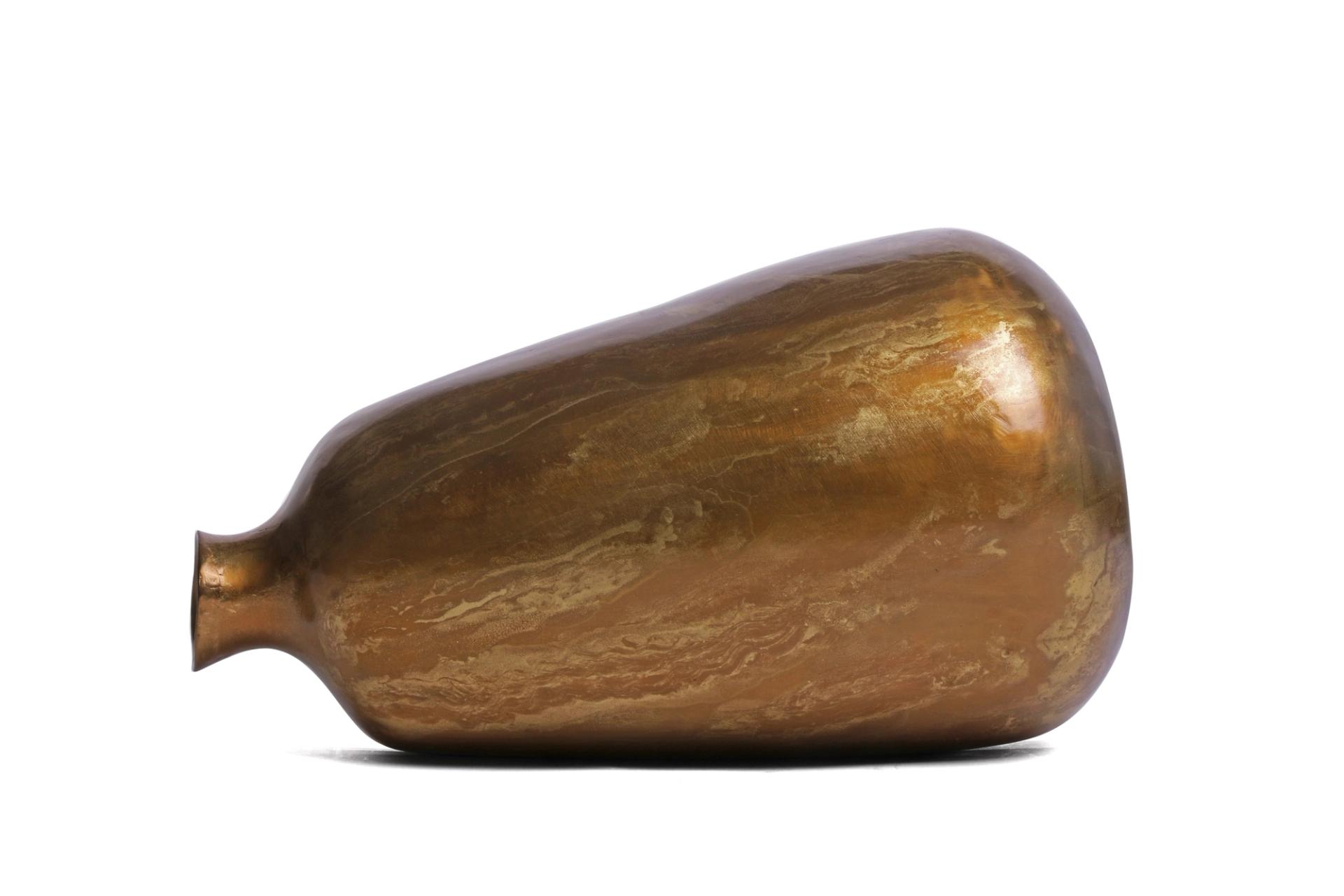 Gold Dusted Hestia Vase