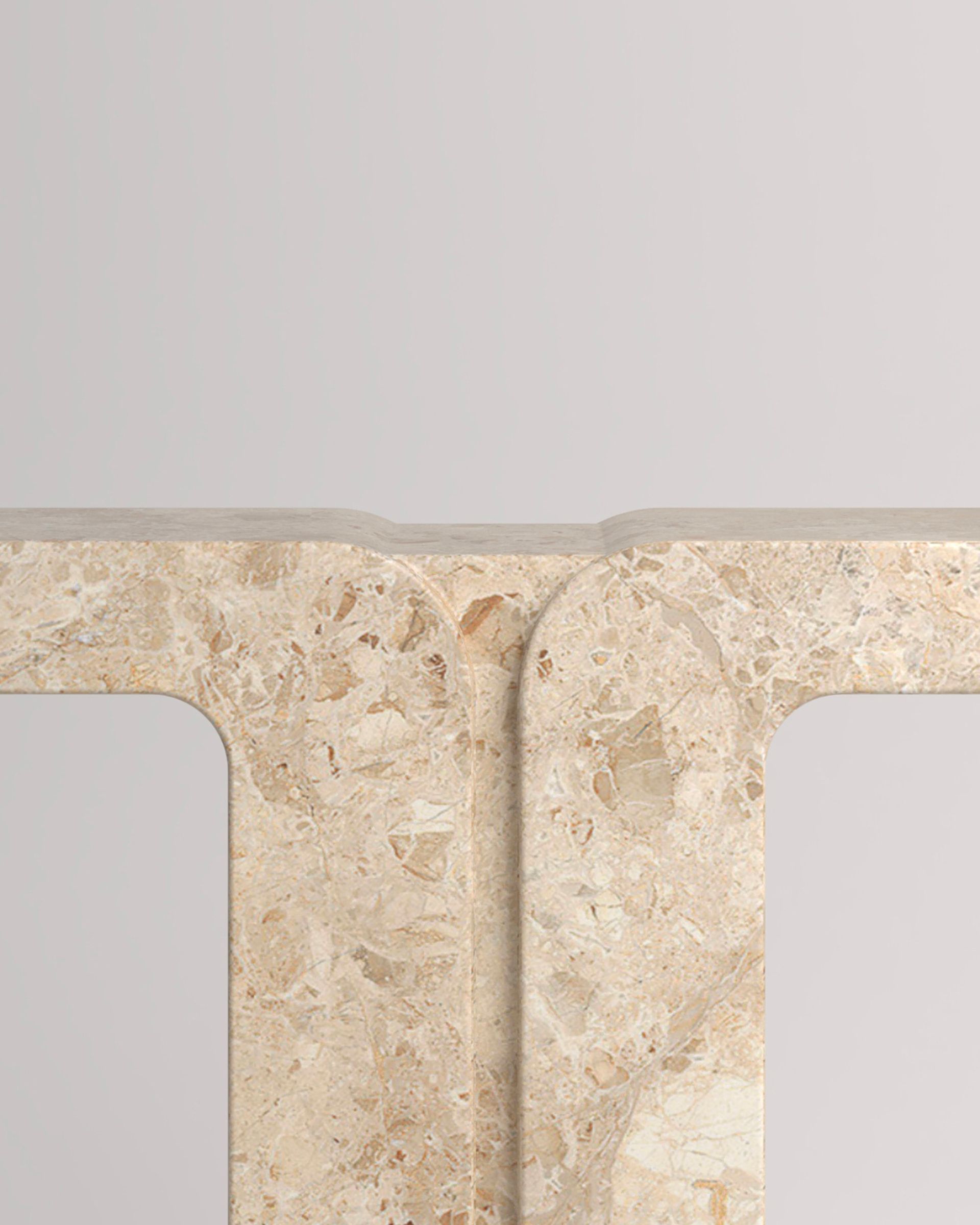 Breccia Pernice T-02 Console