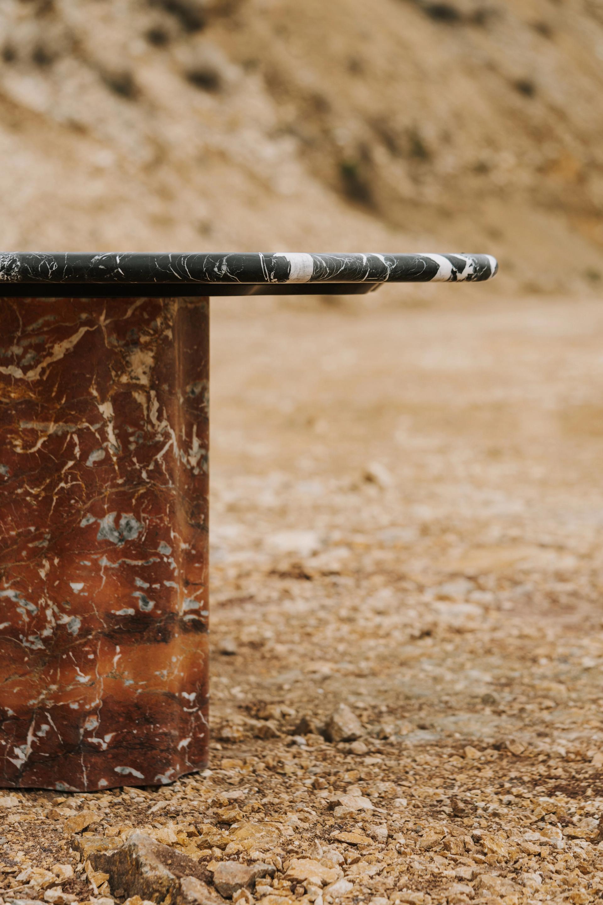 Onda Dining Table