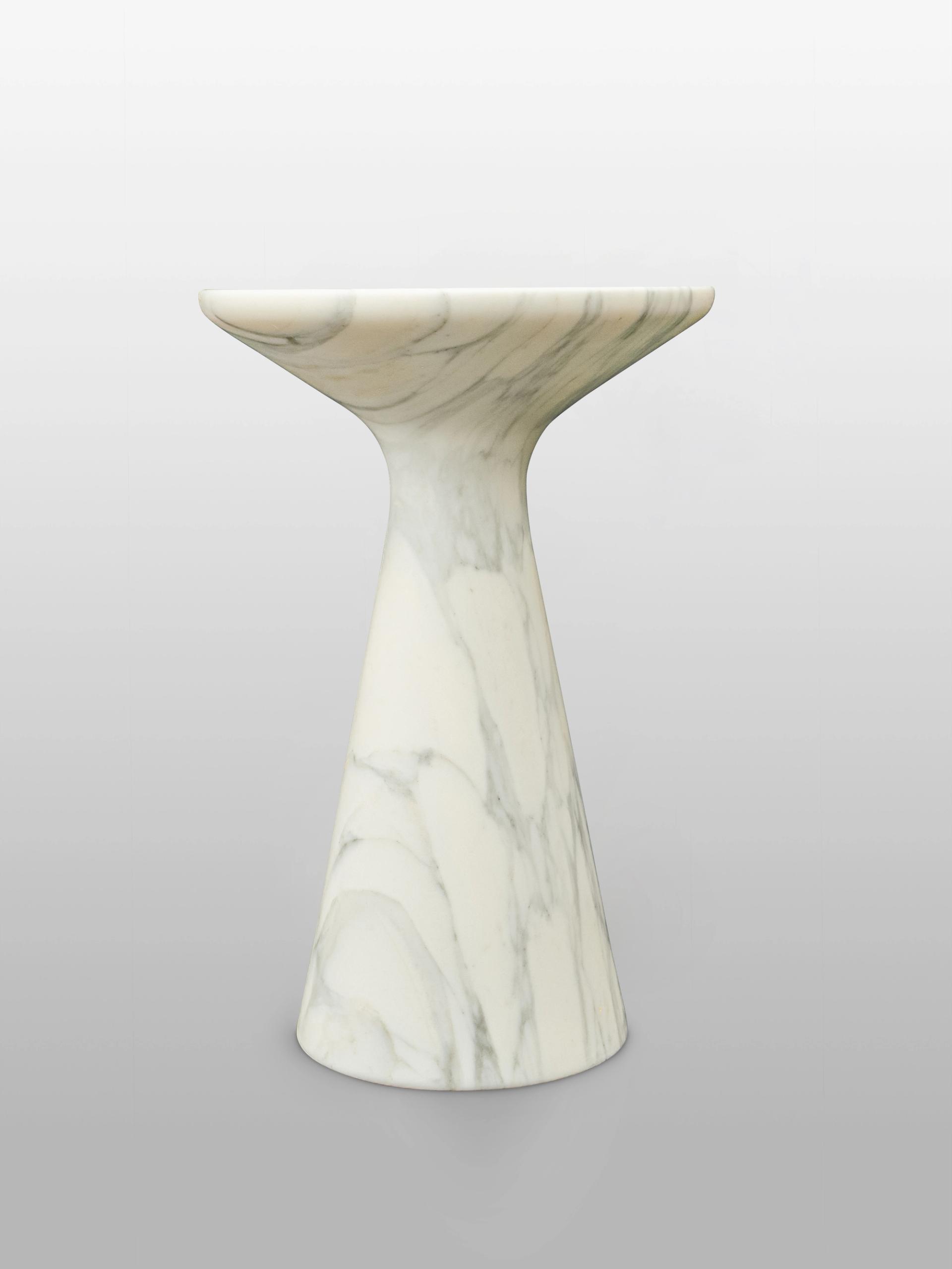 Pawn Side Table (Calacatta)