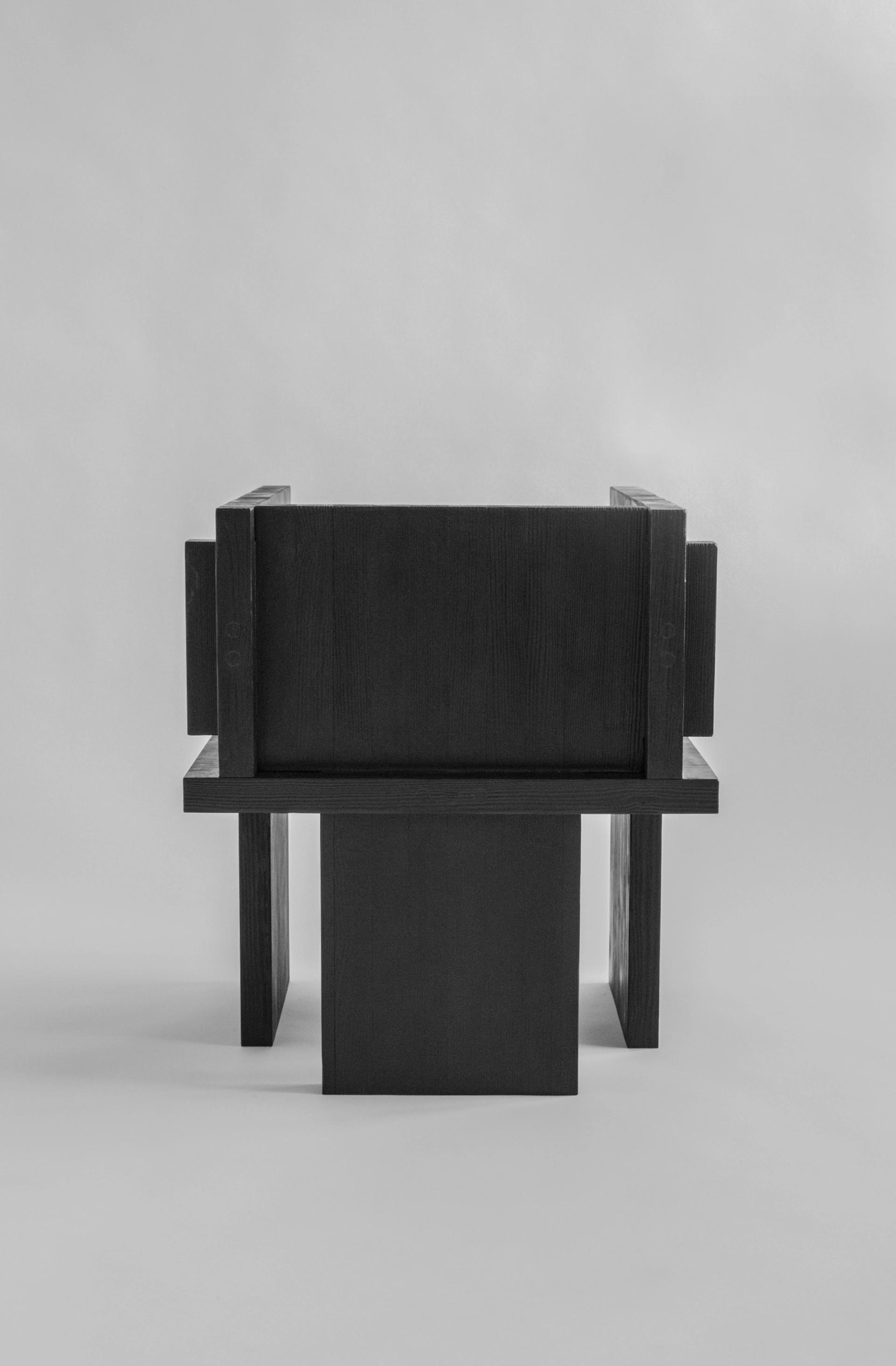 Black ItooRaba Lounge Chair