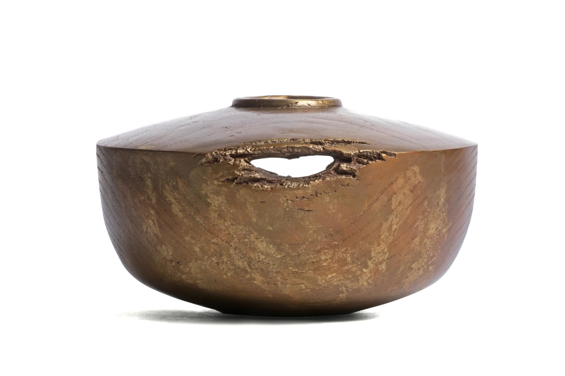 Terra Vase (Gold Dusted)