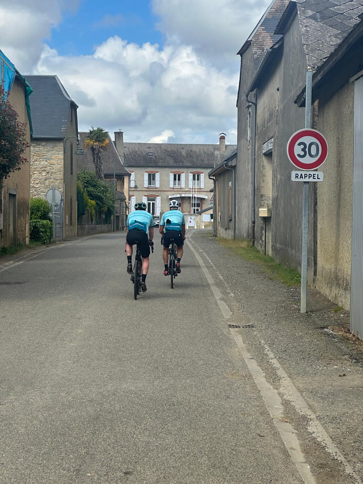 Wasps Legends cyclists
