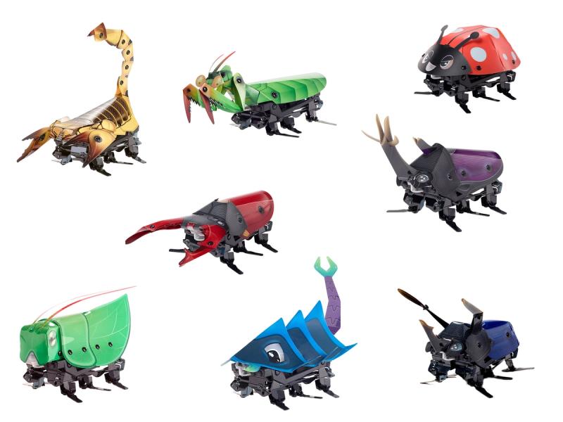 八个Kamigami机器人动物模型，包括蚱蜢、蝎子、瓢虫等。
