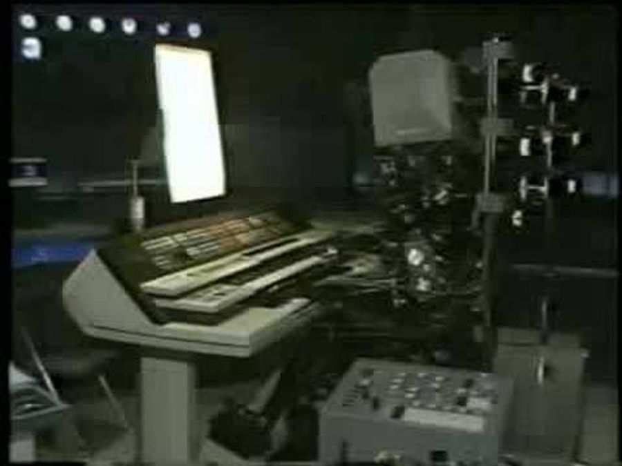 Wabot 2 plays an electronic organ.