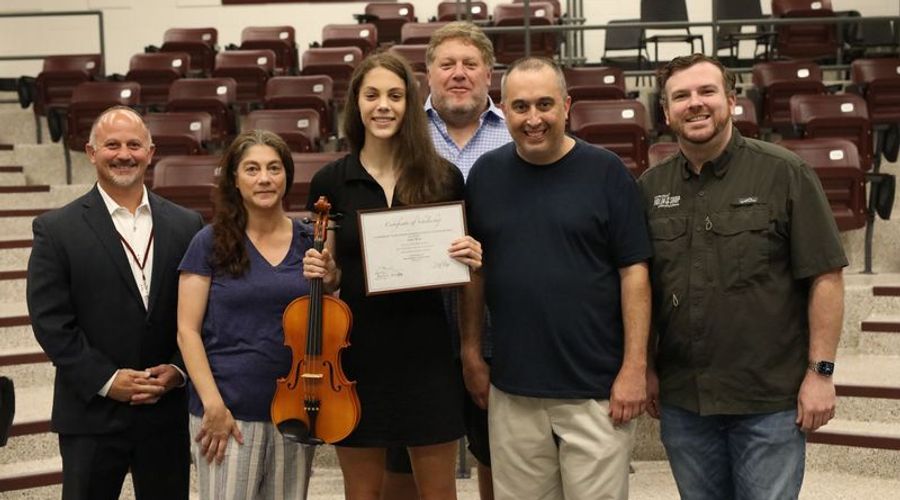 Viola Scholarship Awarded to Ashli Wuss