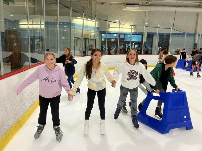 Stimson students ice skating