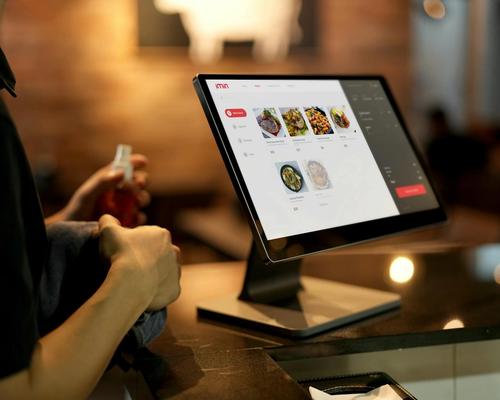 Faturamento de bares e restaurantes cresce 3,4% em abril, mas custos e cautela pressionam