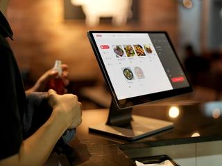 Faturamento cai em bares e restaurantes gaúchos em agosto
