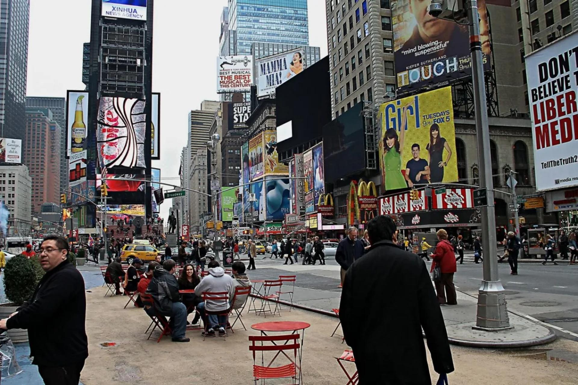 UR03 Défi d'avril 2026 : scènes de rue en couleur — photographie 6 (GPPR)
