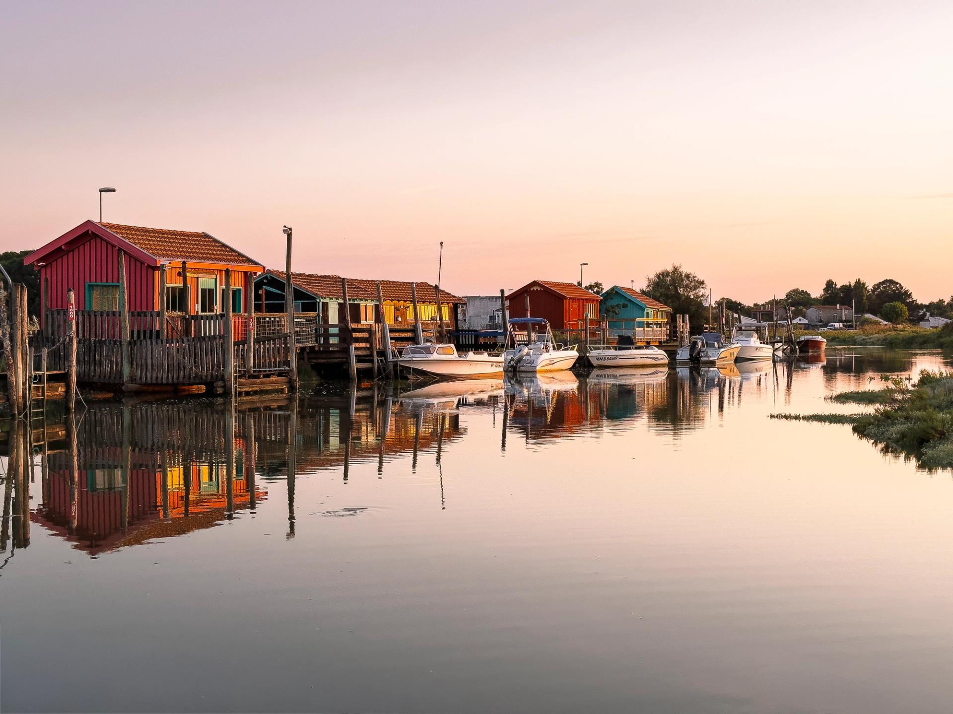 Le long de la Seudre, prêts à photographier le coucher de soleil sur le marais.