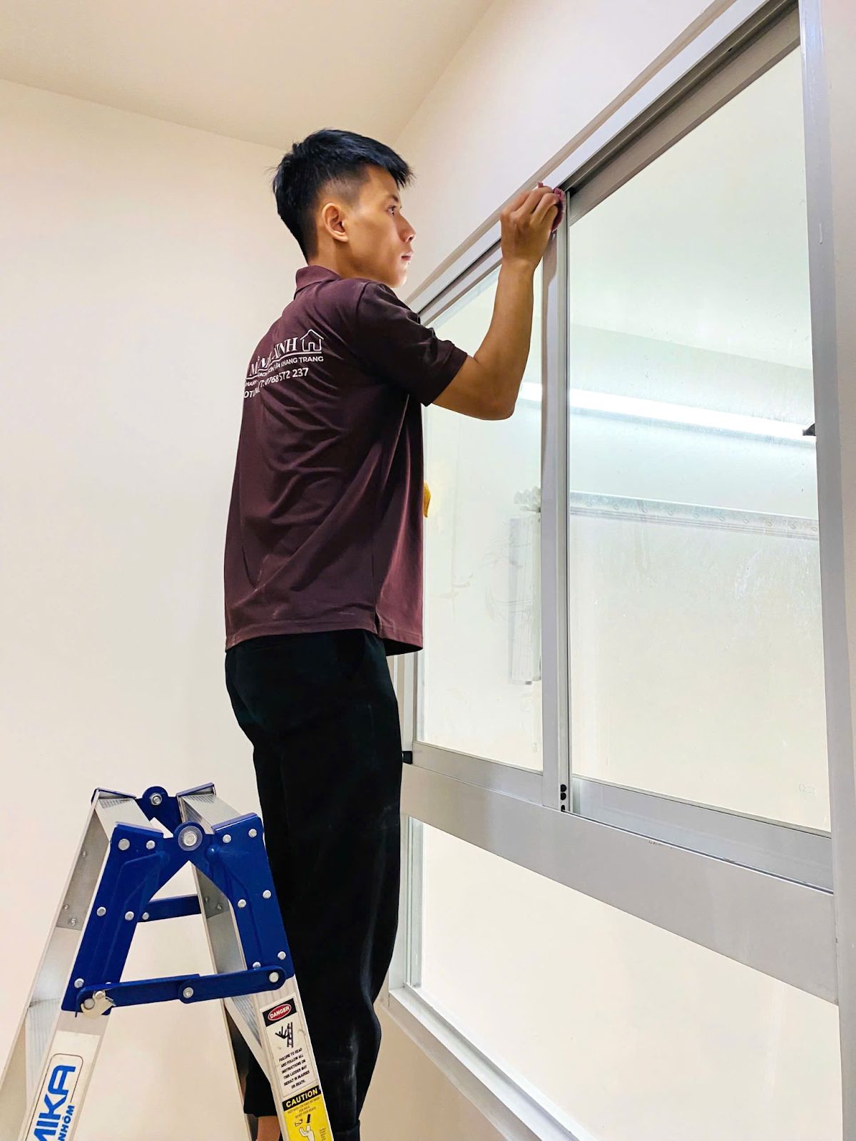 Không tháo được chi tiết nhỏ để vệ sinh – Lý do khiến nhà bạn vẫn bẩn dù lau kỹ