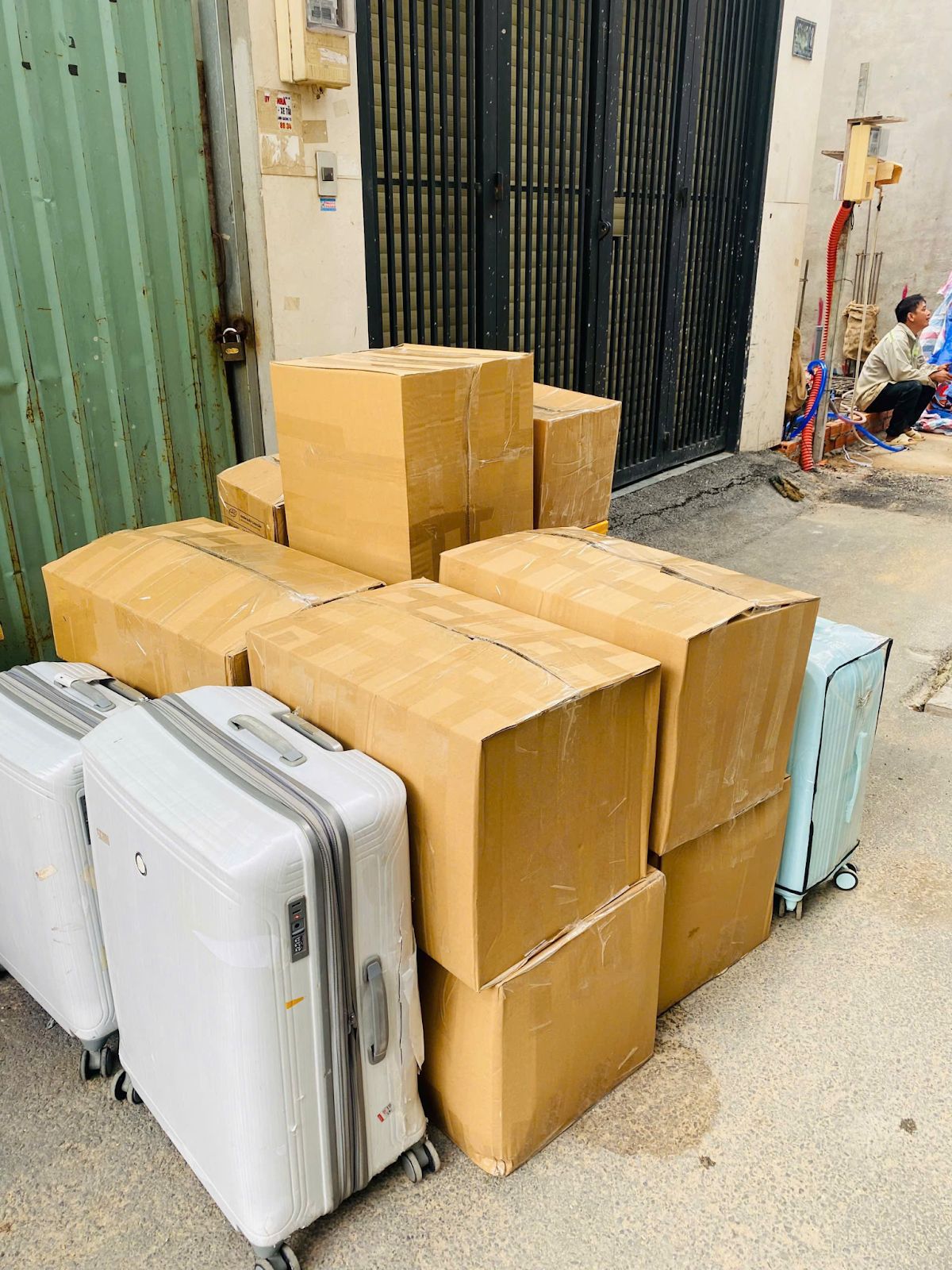 Mối lo chuyển trọ lầu bộ – không đủ người, thiếu kinh nghiệm, đồ dễ rơi vỡ và hư hỏng