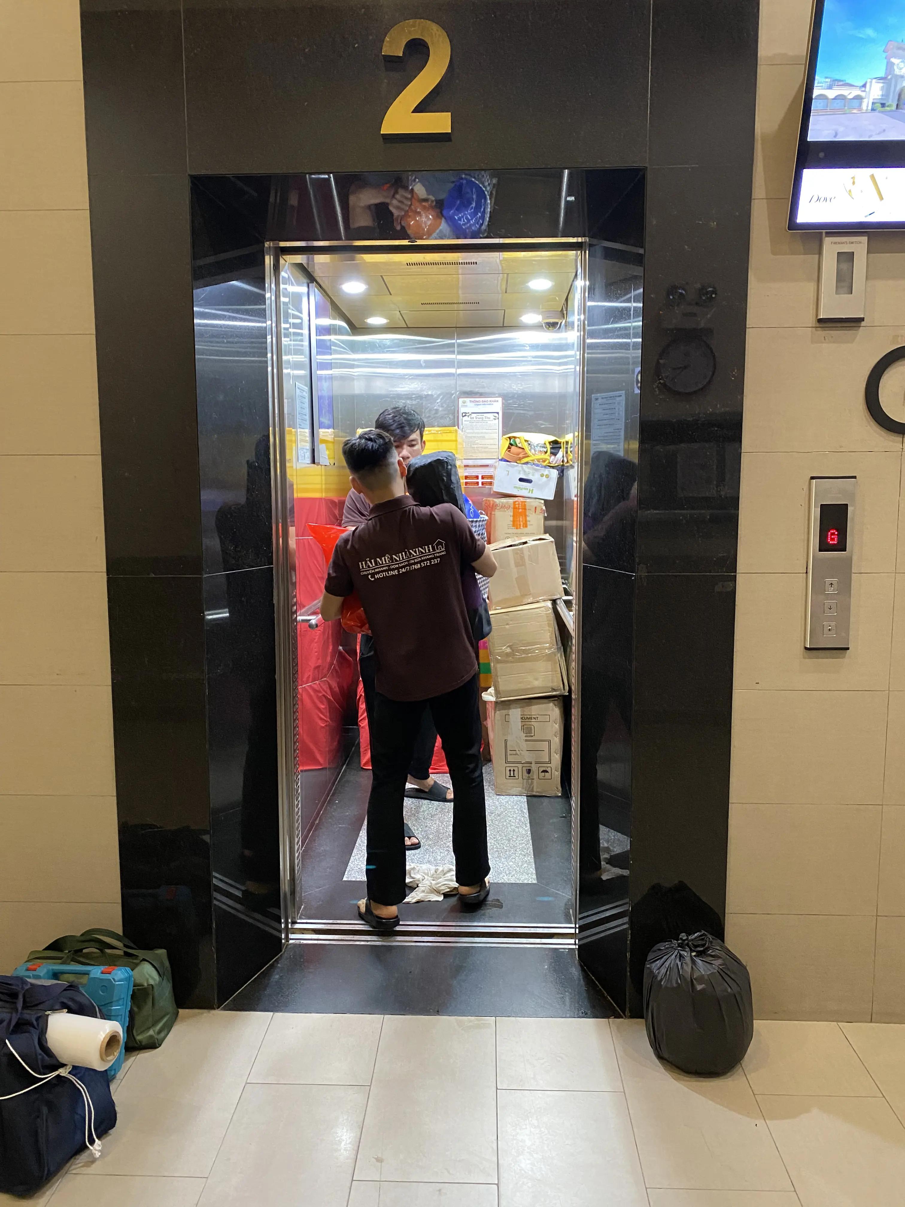 🚫 Giới hạn thời gian thang máy – Nỗi phiền toái khi chuyển nhà chung cư