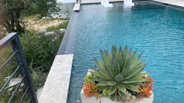 Is your Austin pool losing water? Downtown clay soil causes pool leaks. See why, plus expert pool leak detection and repair.
