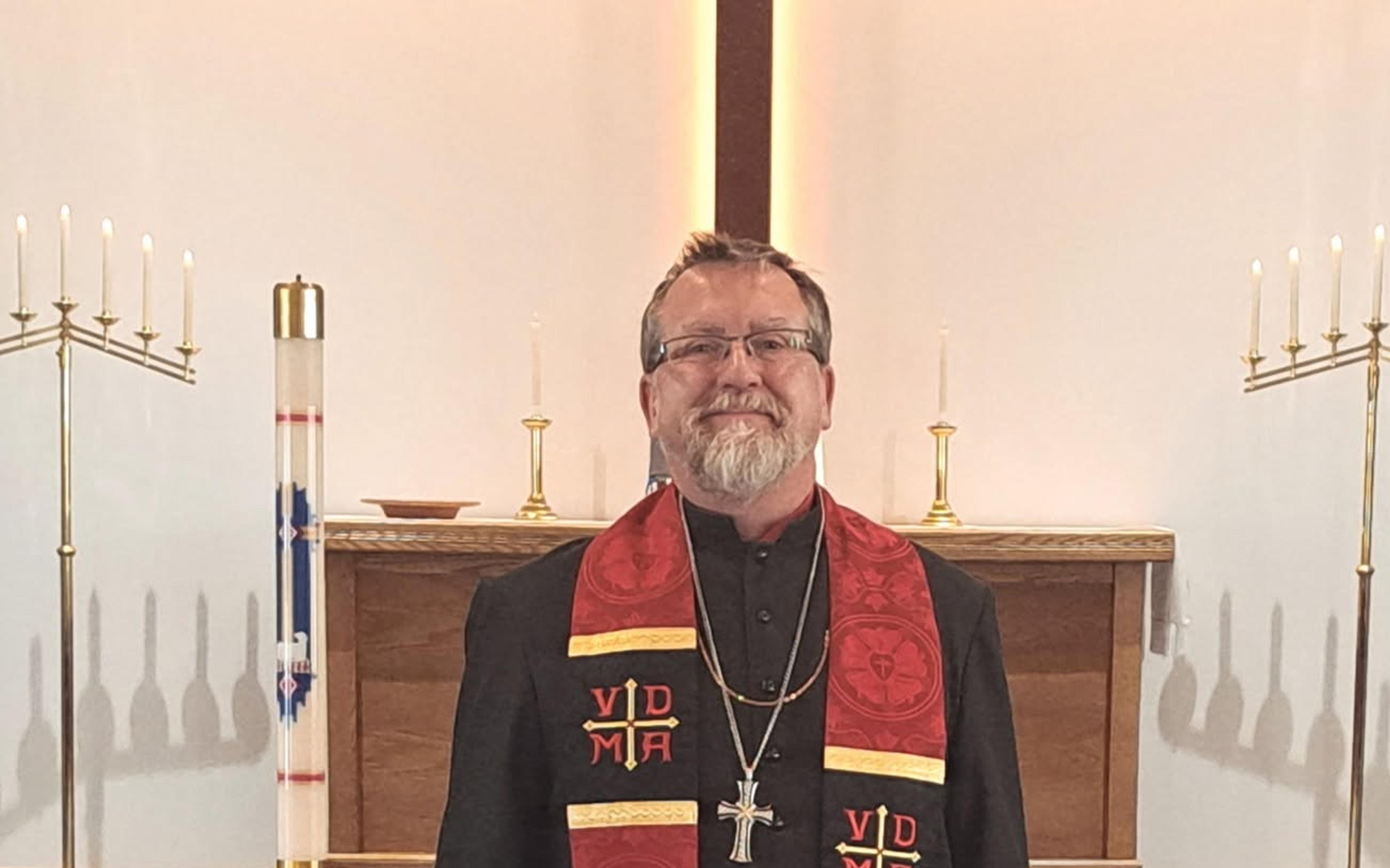 A picture of Pastor Zarling from his installation service at Lord of Lords