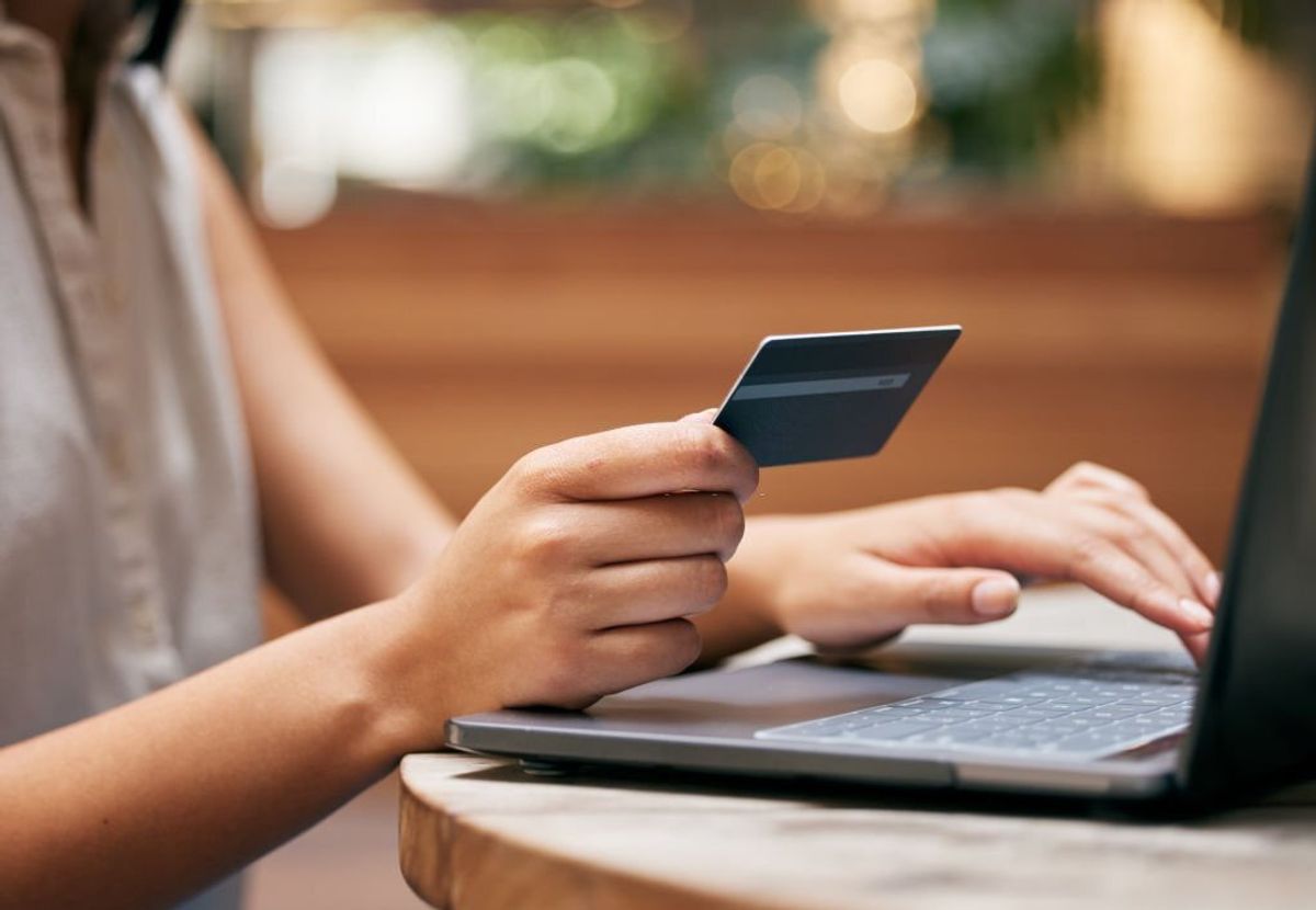 Booking an RV park online with credit card
