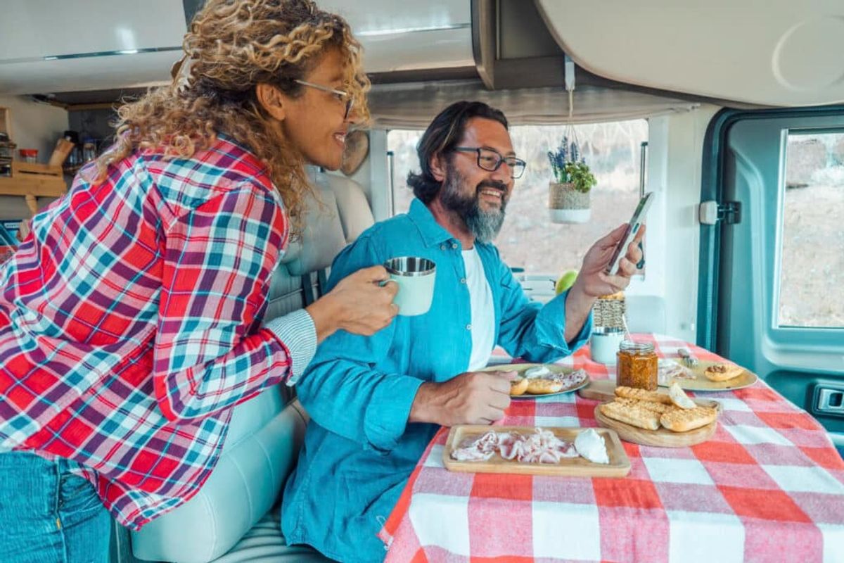 a RV park owner telling his staff to optimize the campground listings