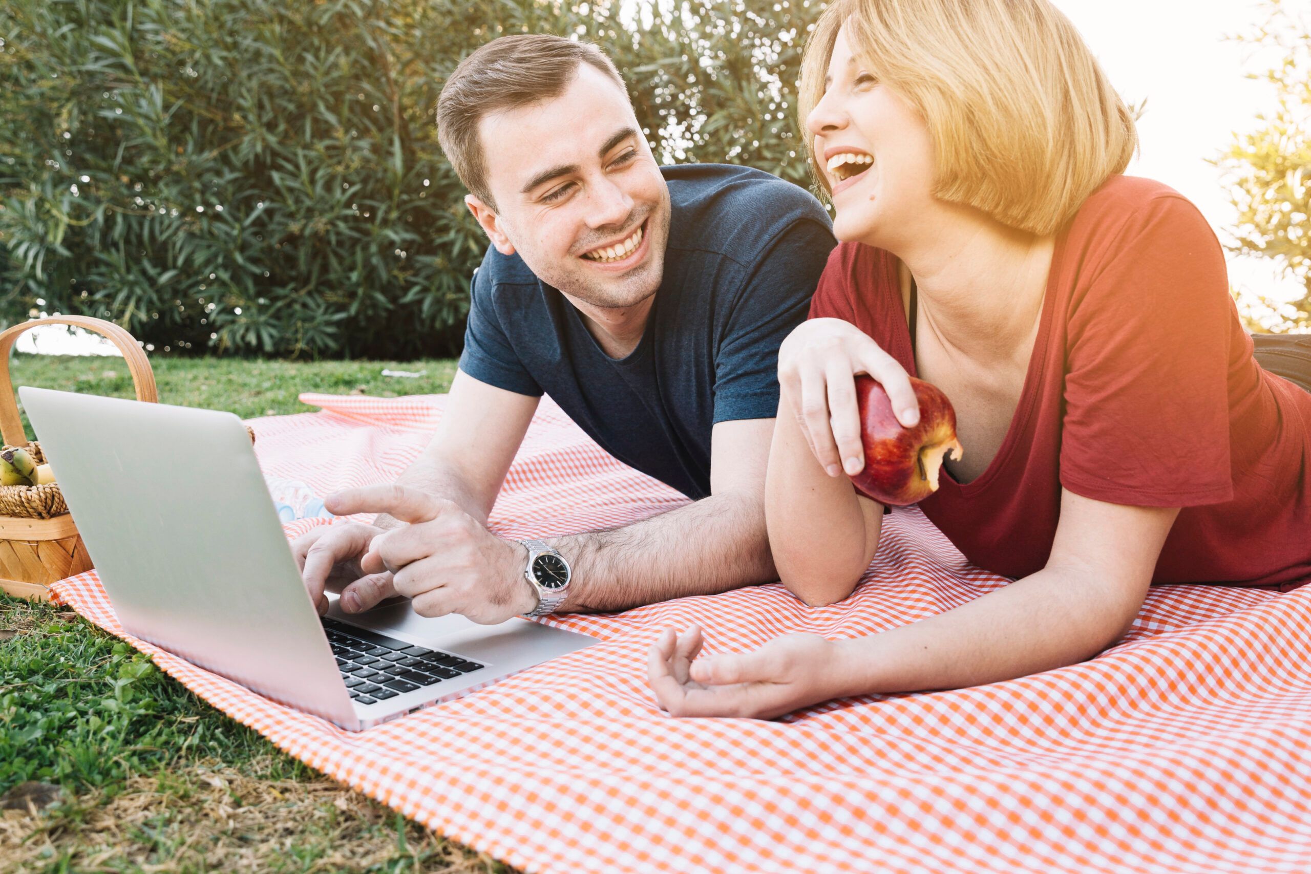 Best Glamping Reservation Software: Streamline Your Luxury Camping Business in 2025
